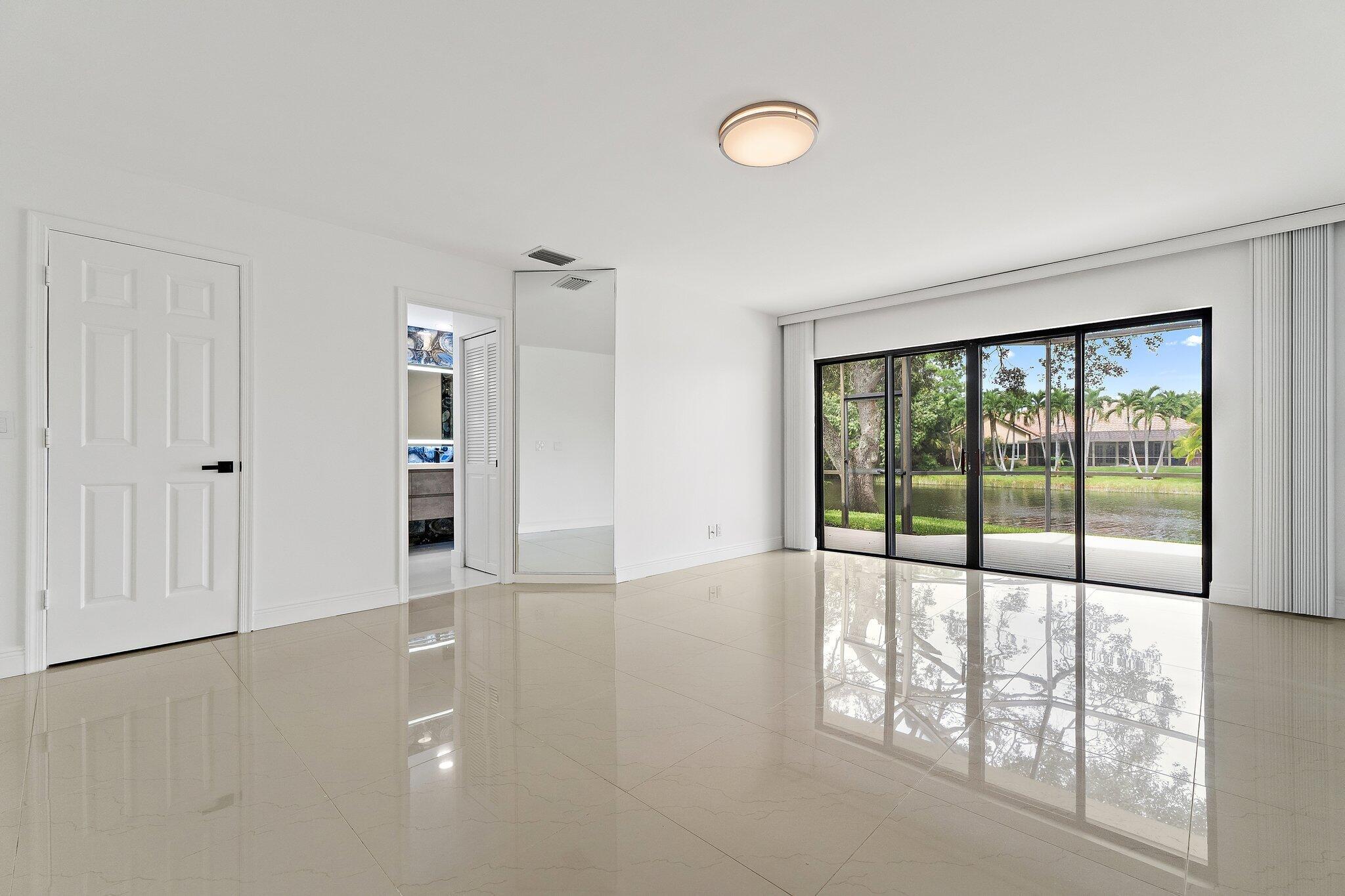 15 Tournament Boulevard Property Photo 4