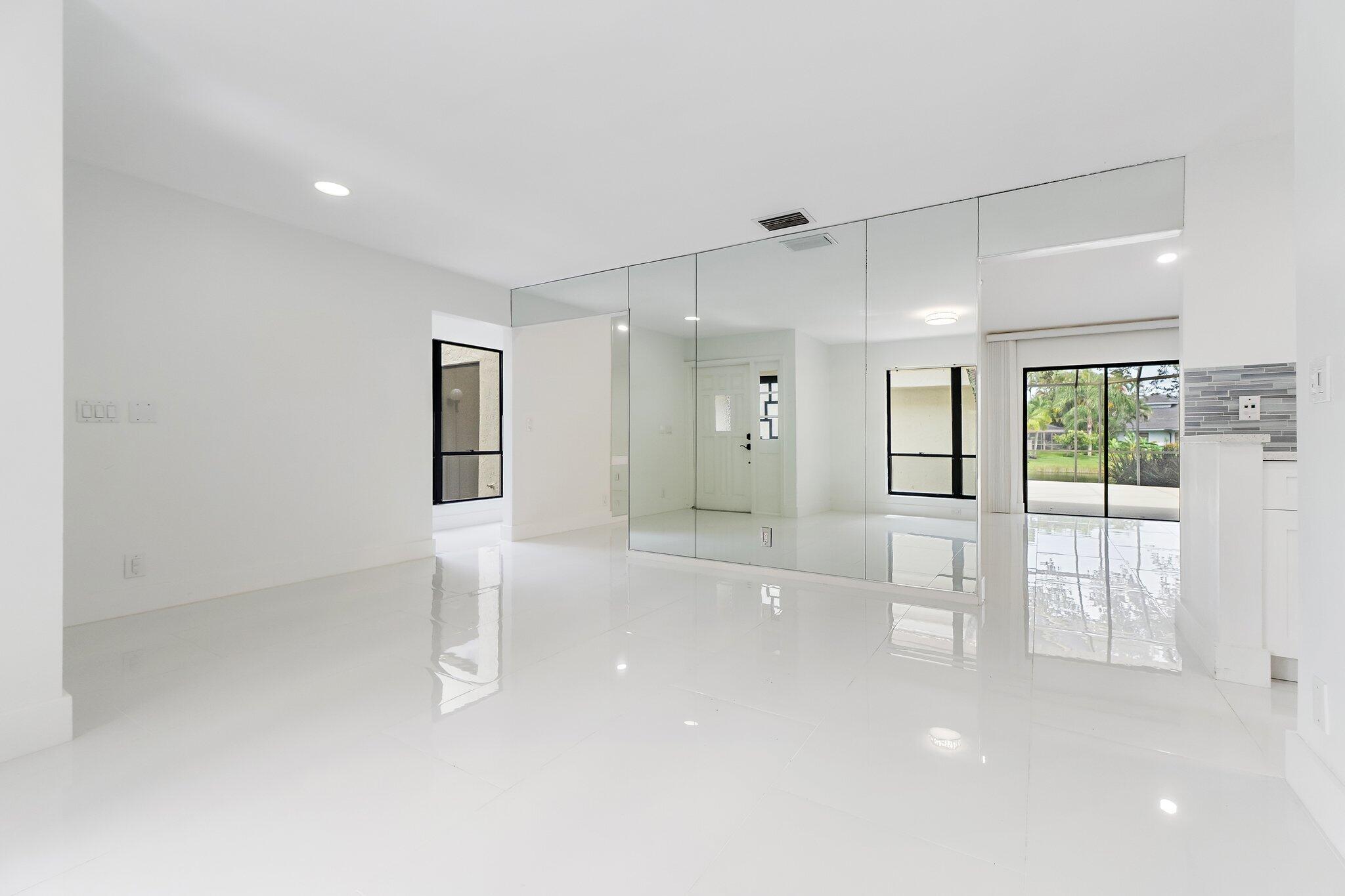 15 Tournament Boulevard Property Photo 11