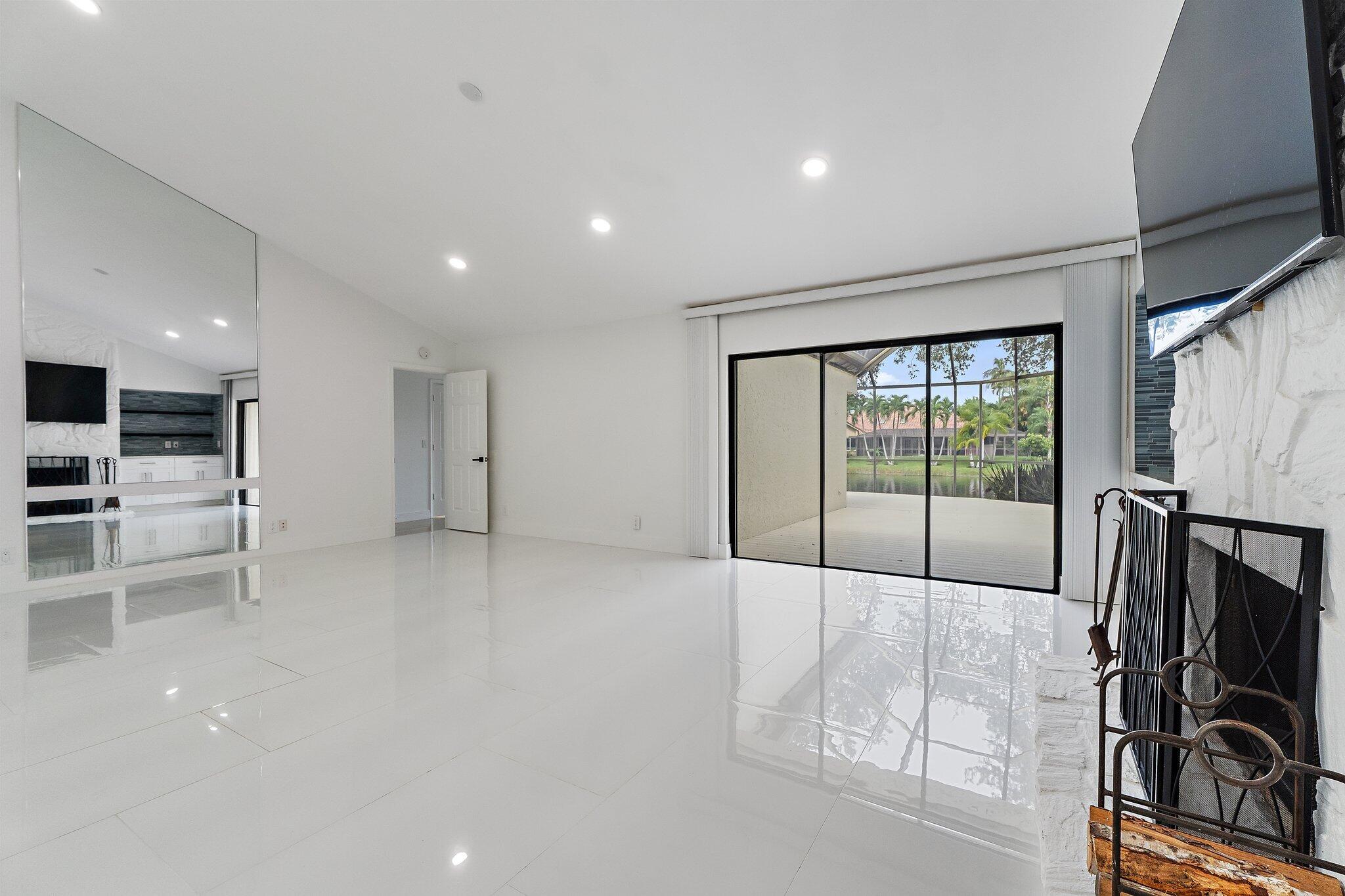 15 Tournament Boulevard Property Photo 16