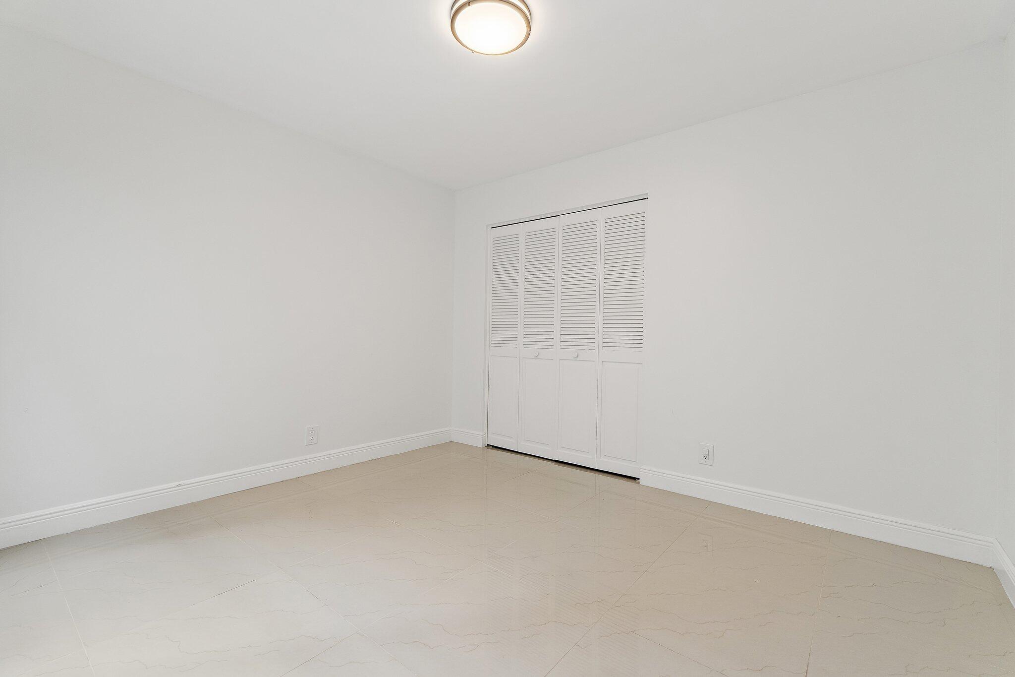 15 Tournament Boulevard Property Photo 23