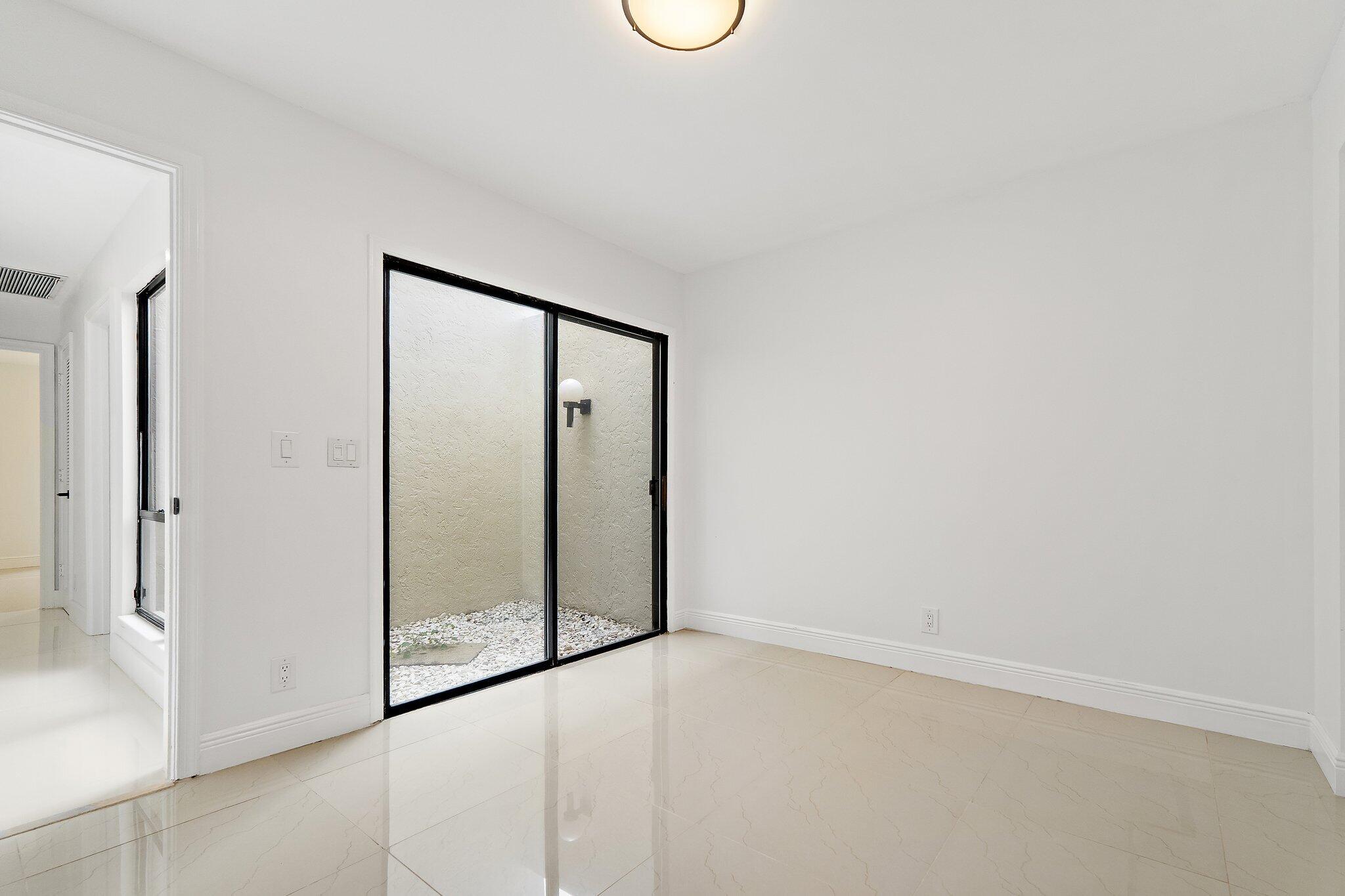 15 Tournament Boulevard Property Photo 24