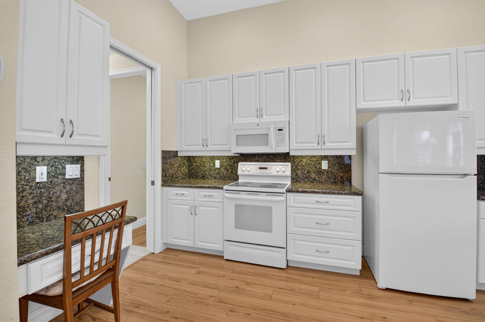 6802 Treves Way Property Photo 12