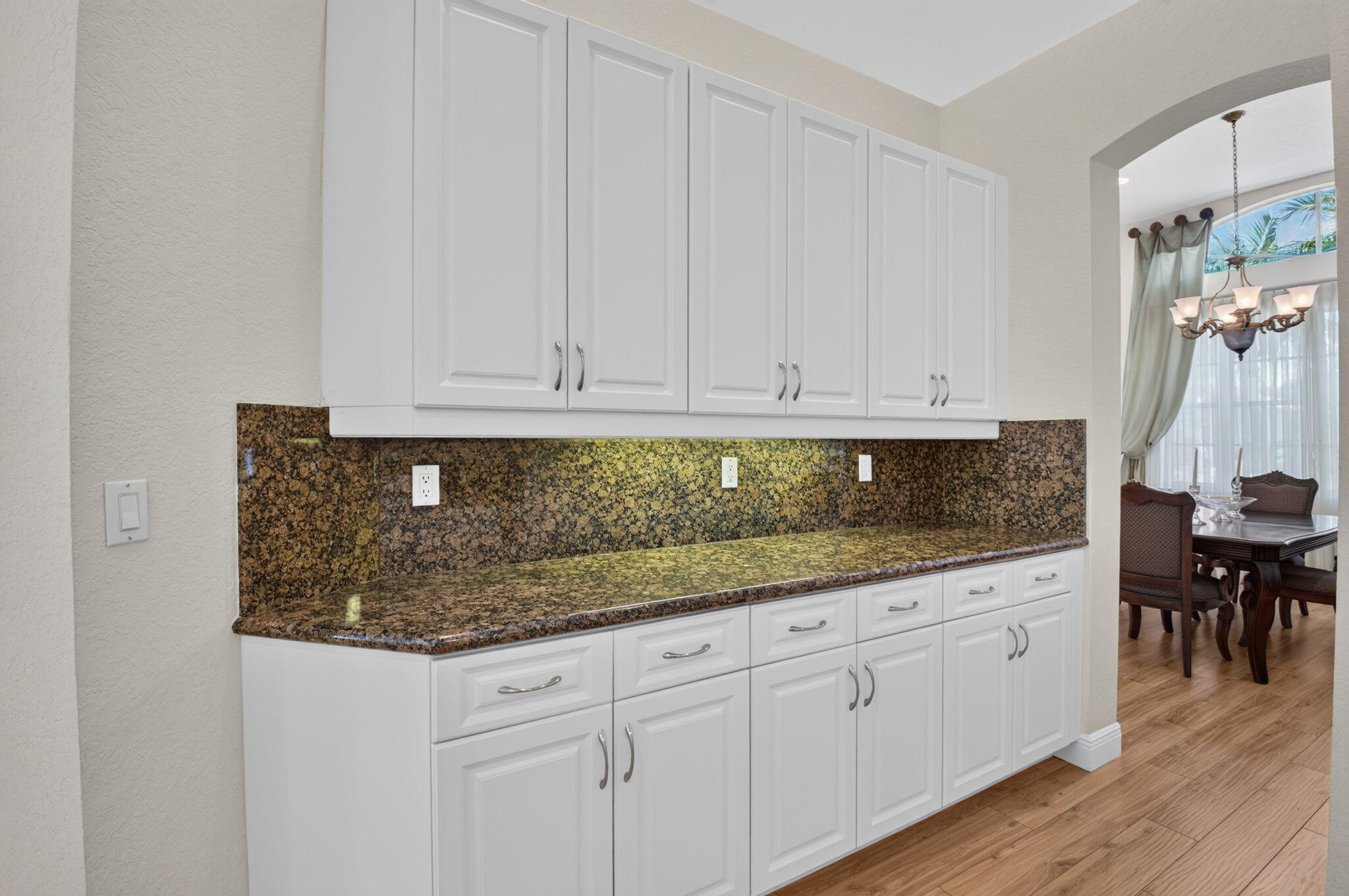 6802 Treves Way Property Photo 16