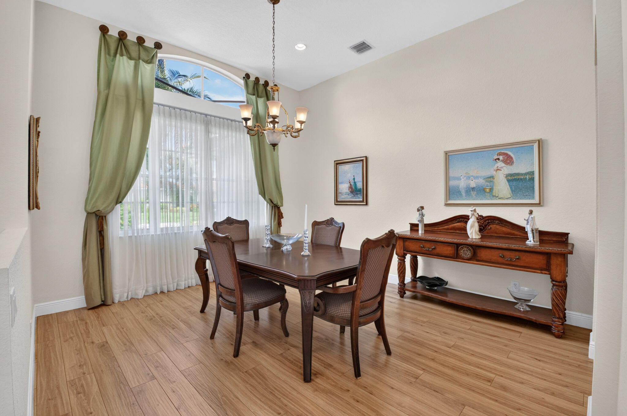 6802 Treves Way Property Photo 33