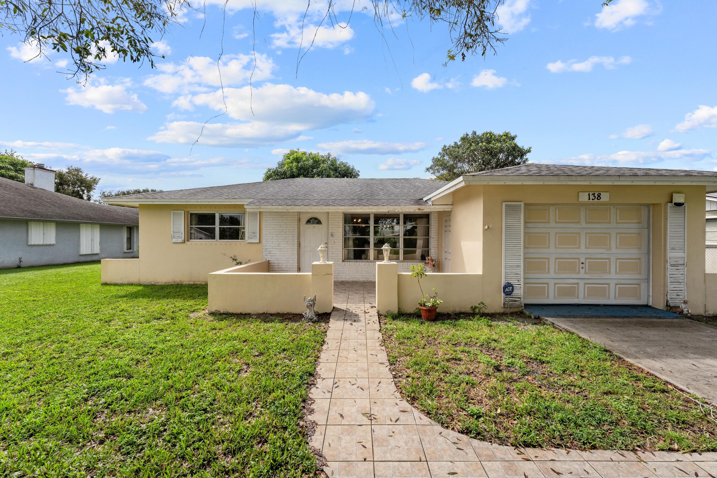 138 Sandpiper Avenue Property Photo 1