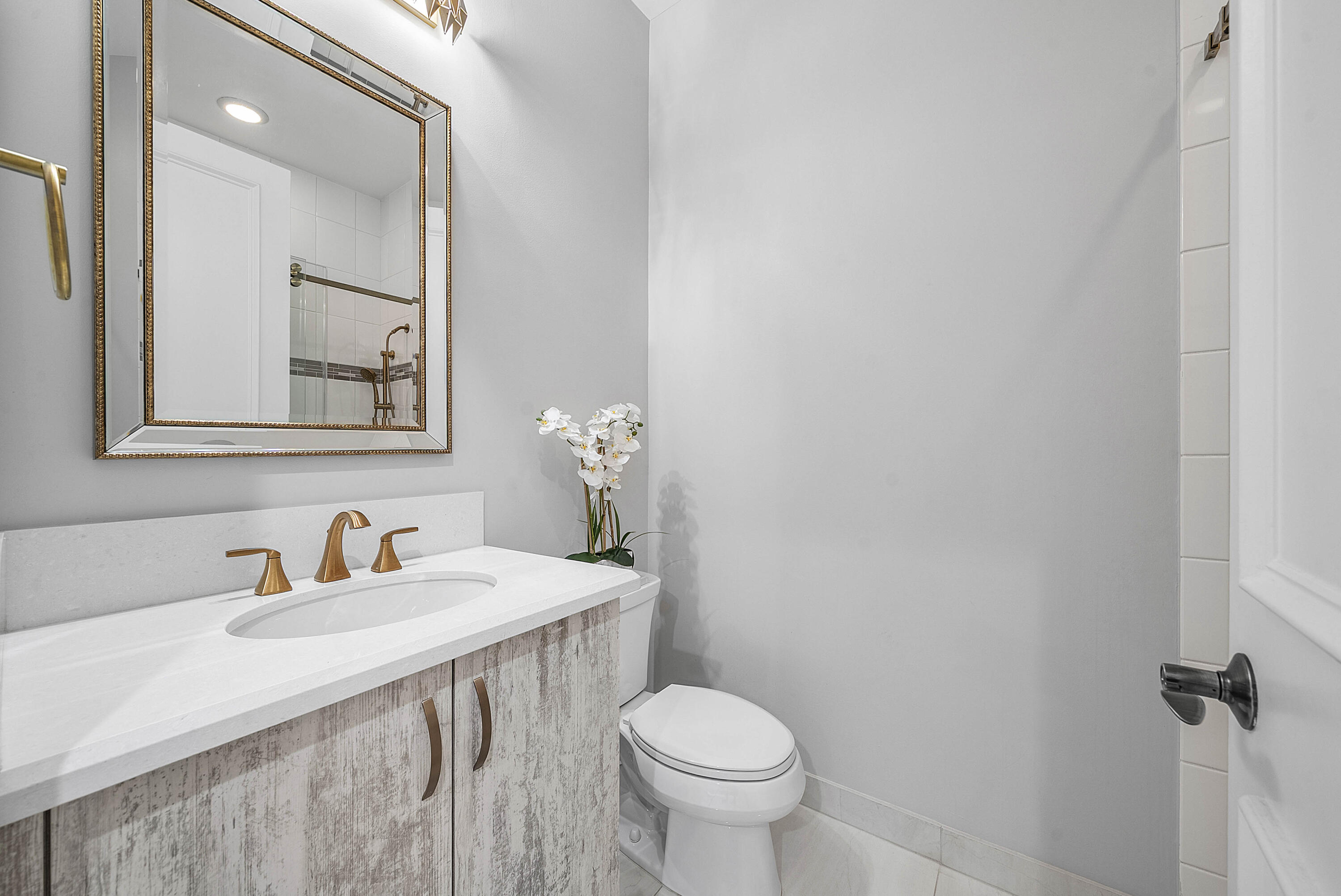 8985 Chauvet Way Property Photo 17