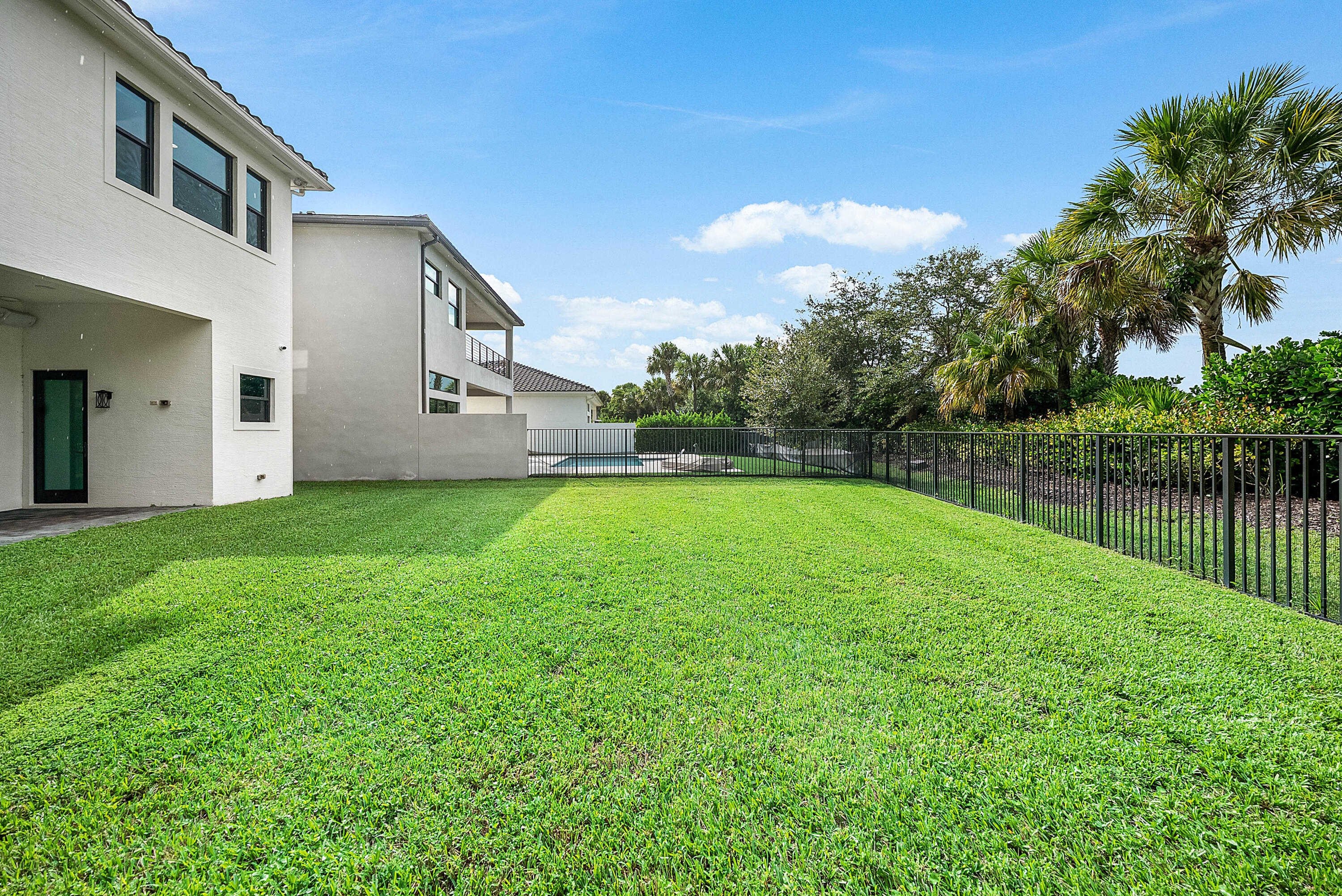 8985 Chauvet Way Property Photo 30