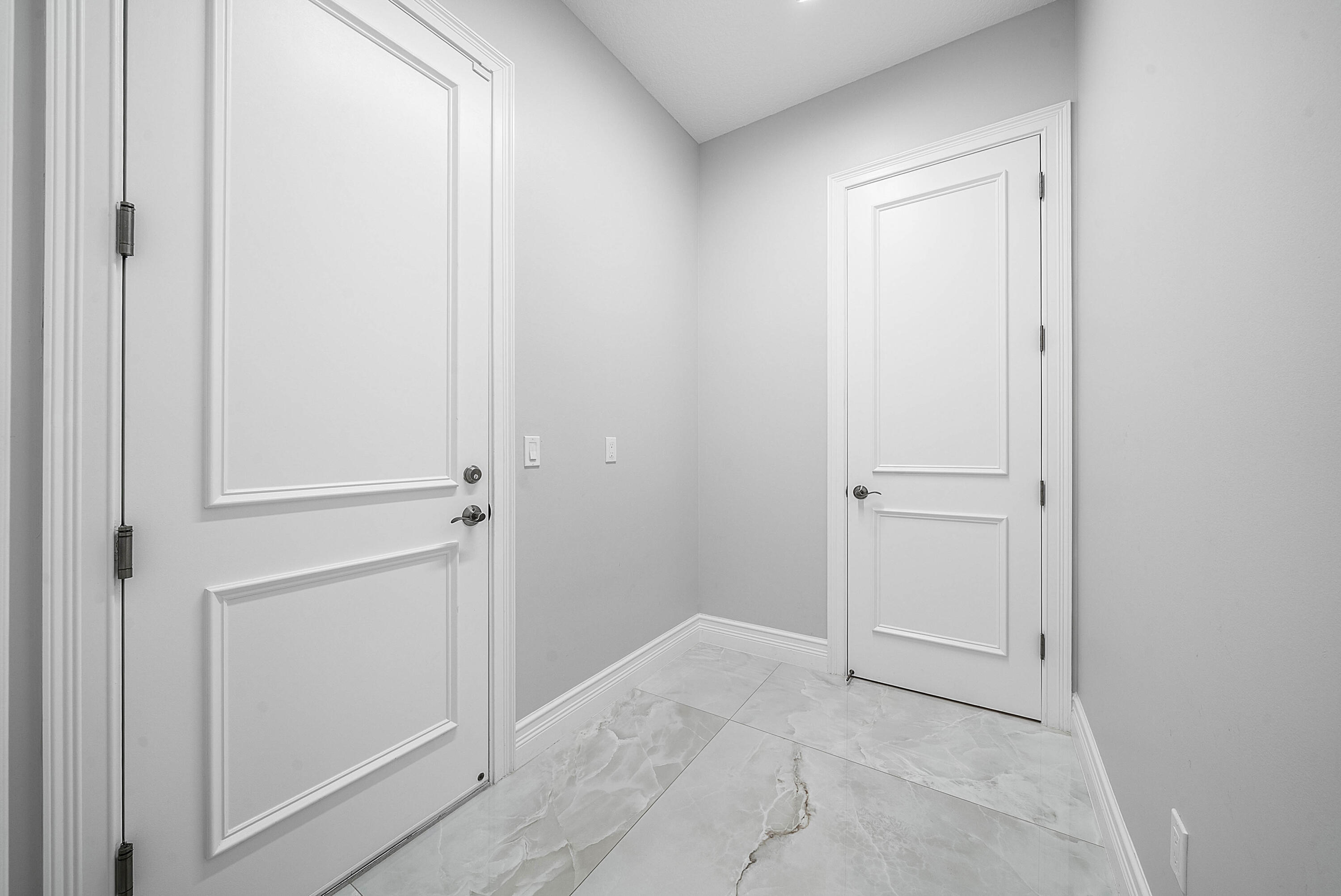 8985 Chauvet Way Property Photo 31