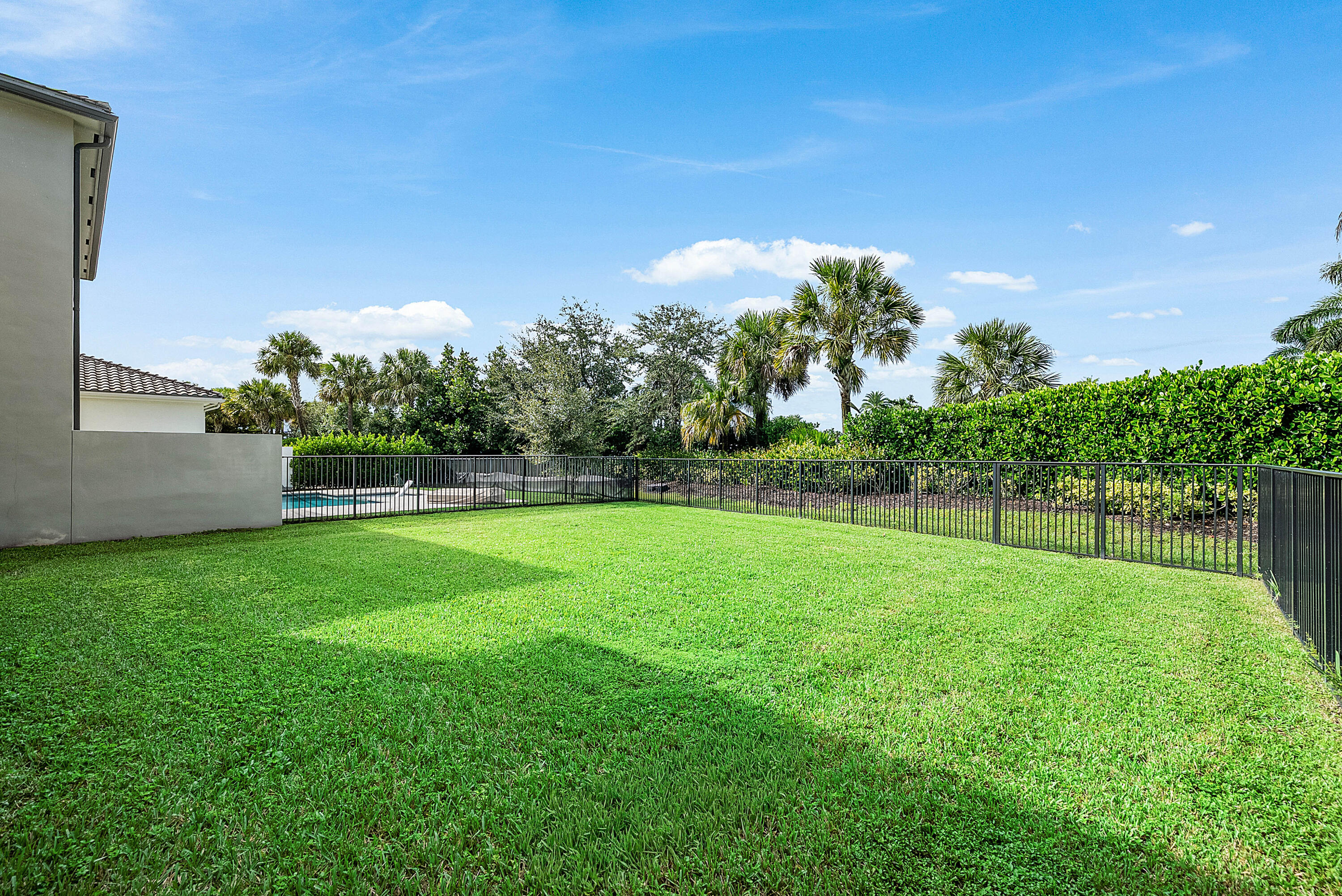 8985 Chauvet Way Property Photo 36