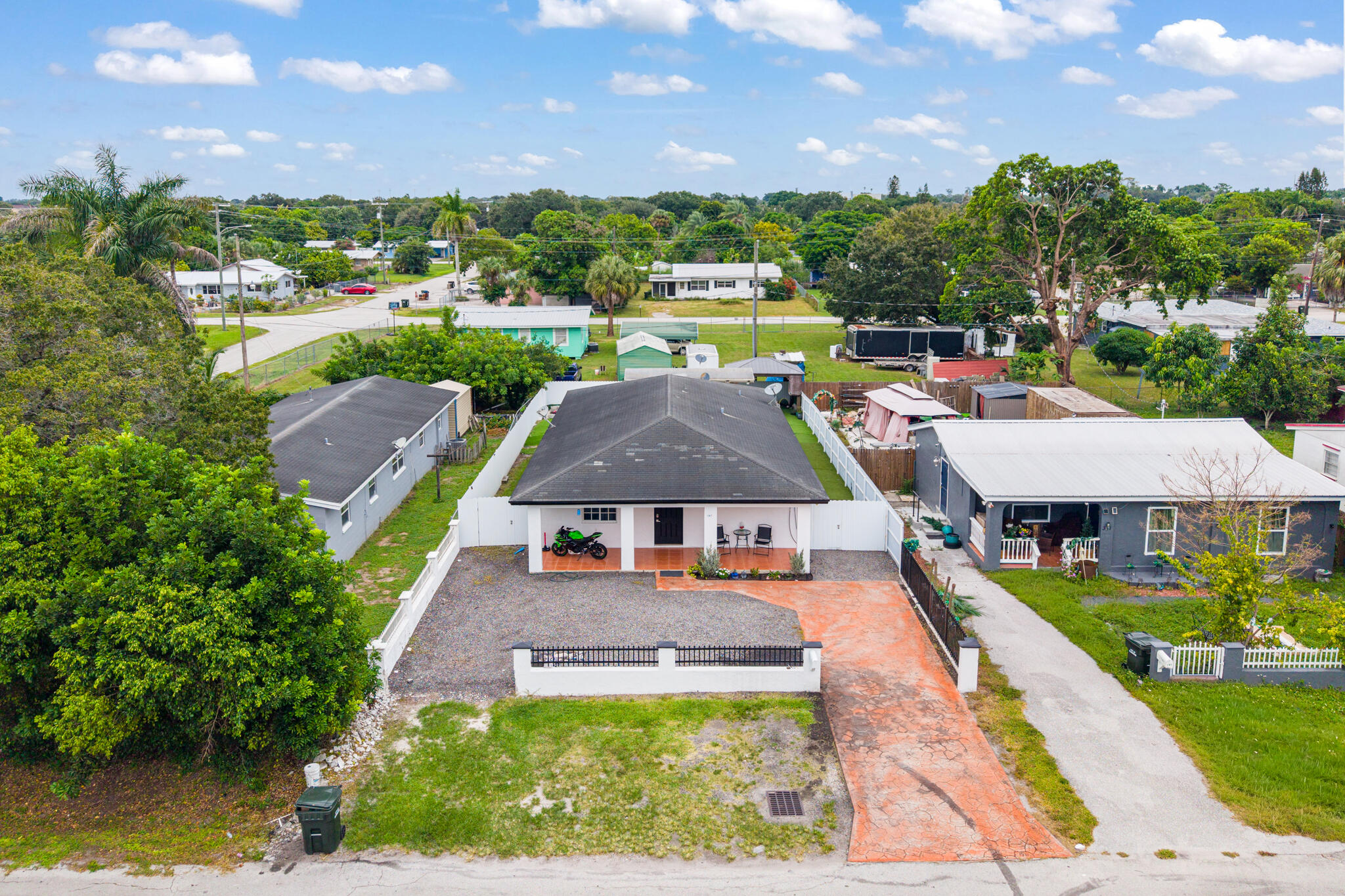 347 W Haiti Avenue Property Photo 1