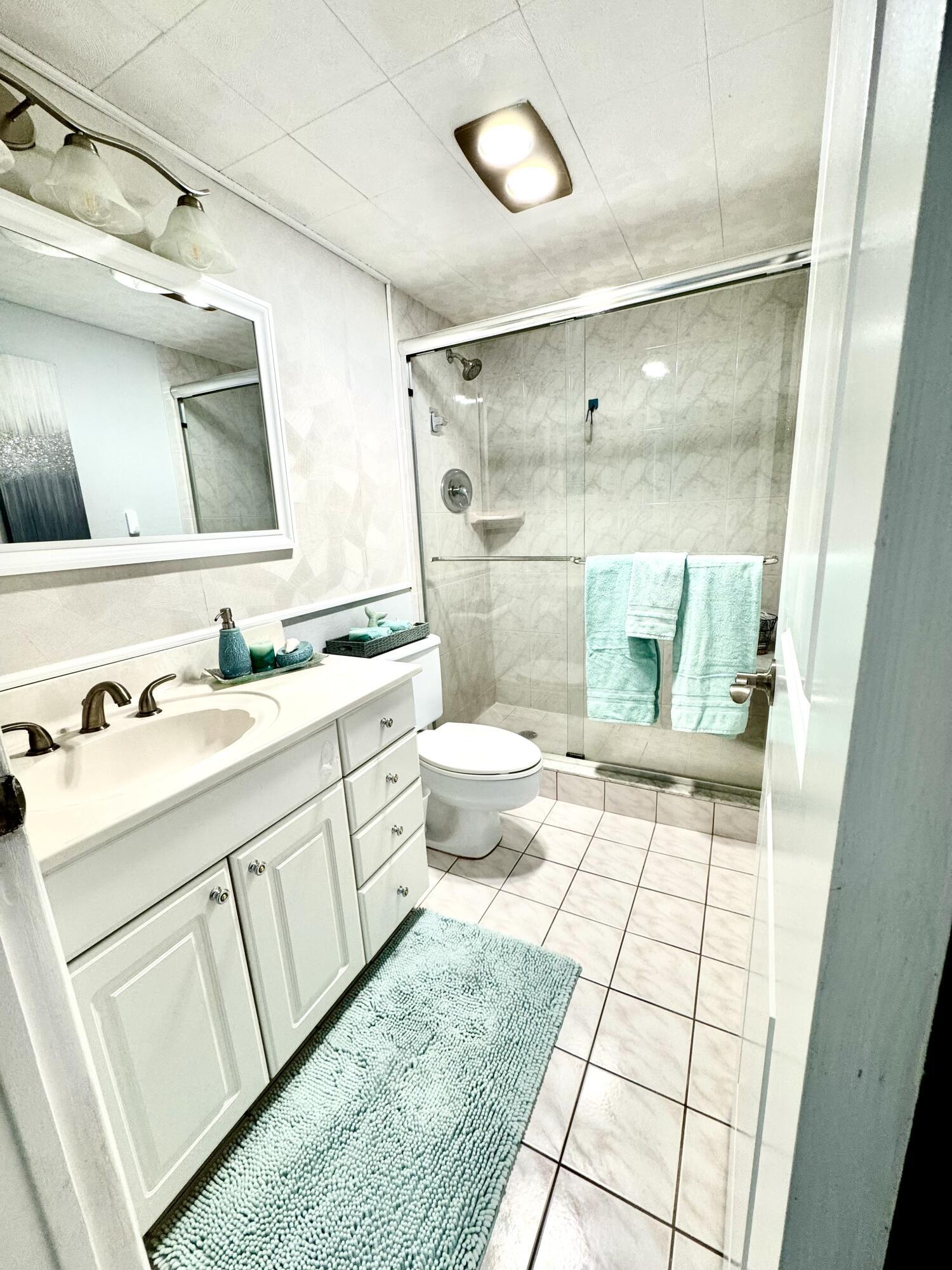 340 Sunset Drive 1506 Property Photo 15