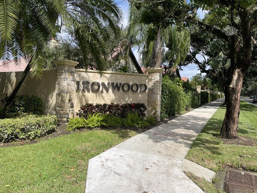36 Ironwood Way N Property Photo 1