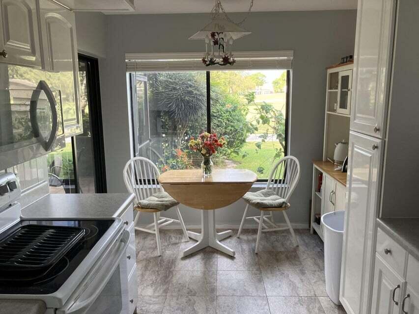 36 Ironwood Way N Property Photo 6