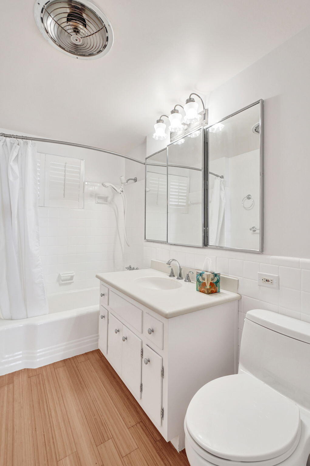 2840 N Ocean Boulevard 801 Property Photo 25