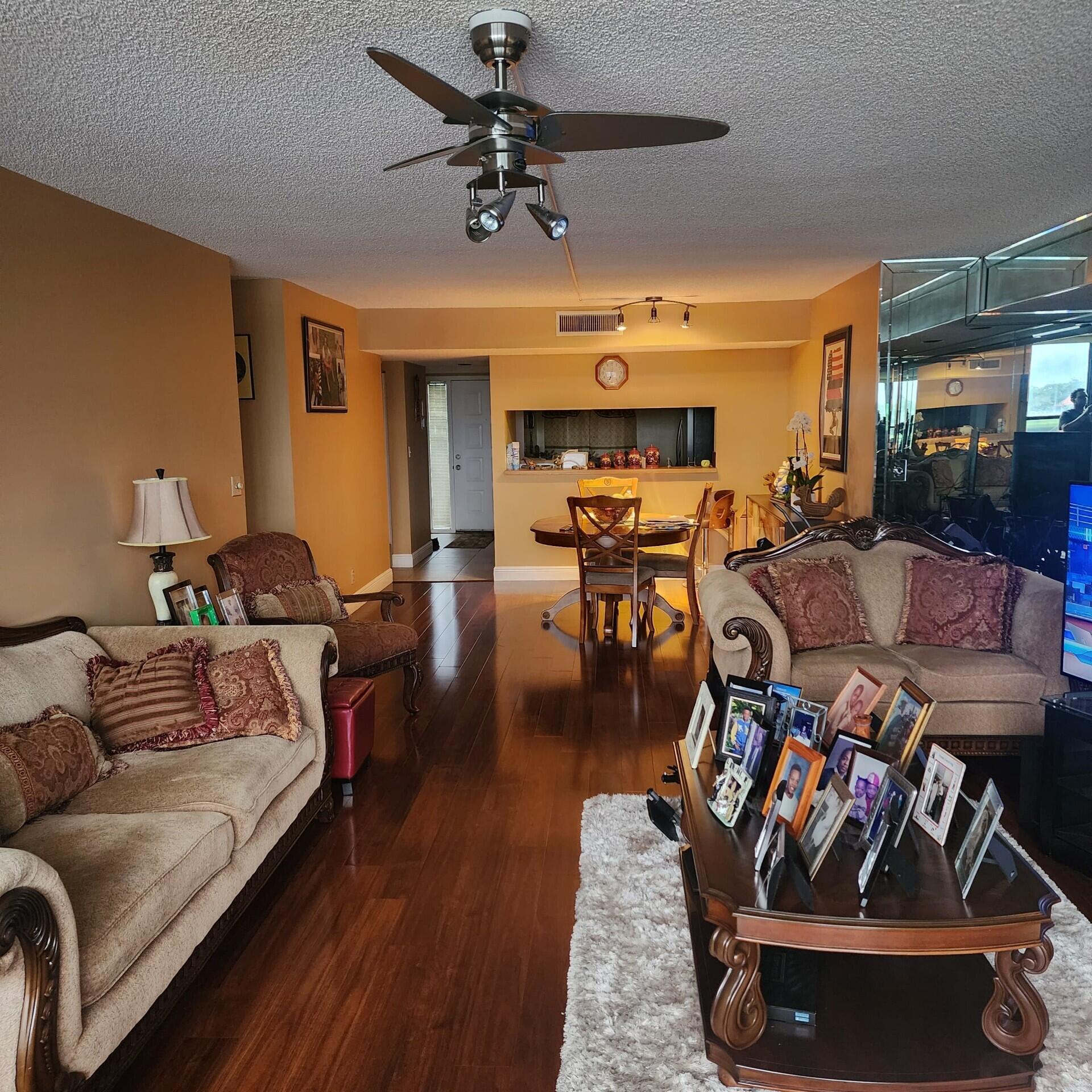 2907 Carambola Circle S 204 Property Photo 8