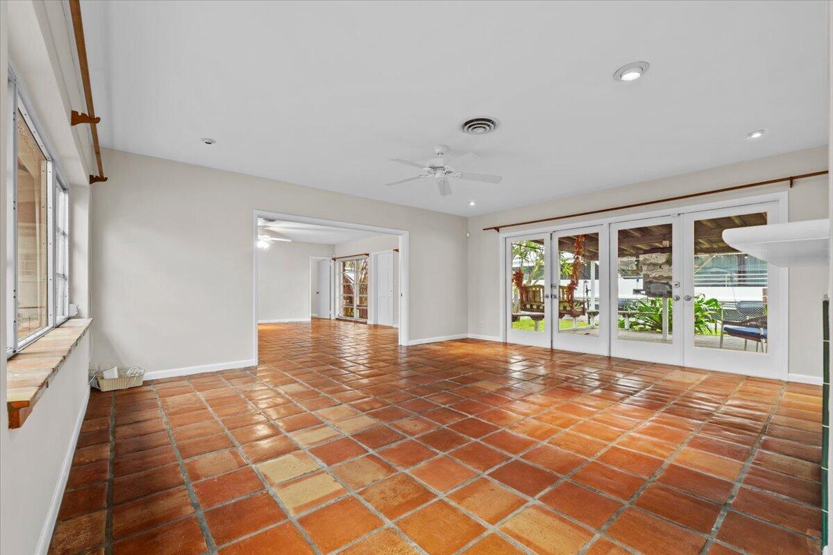 2337 Sw 27th Avenue Property Photo 14