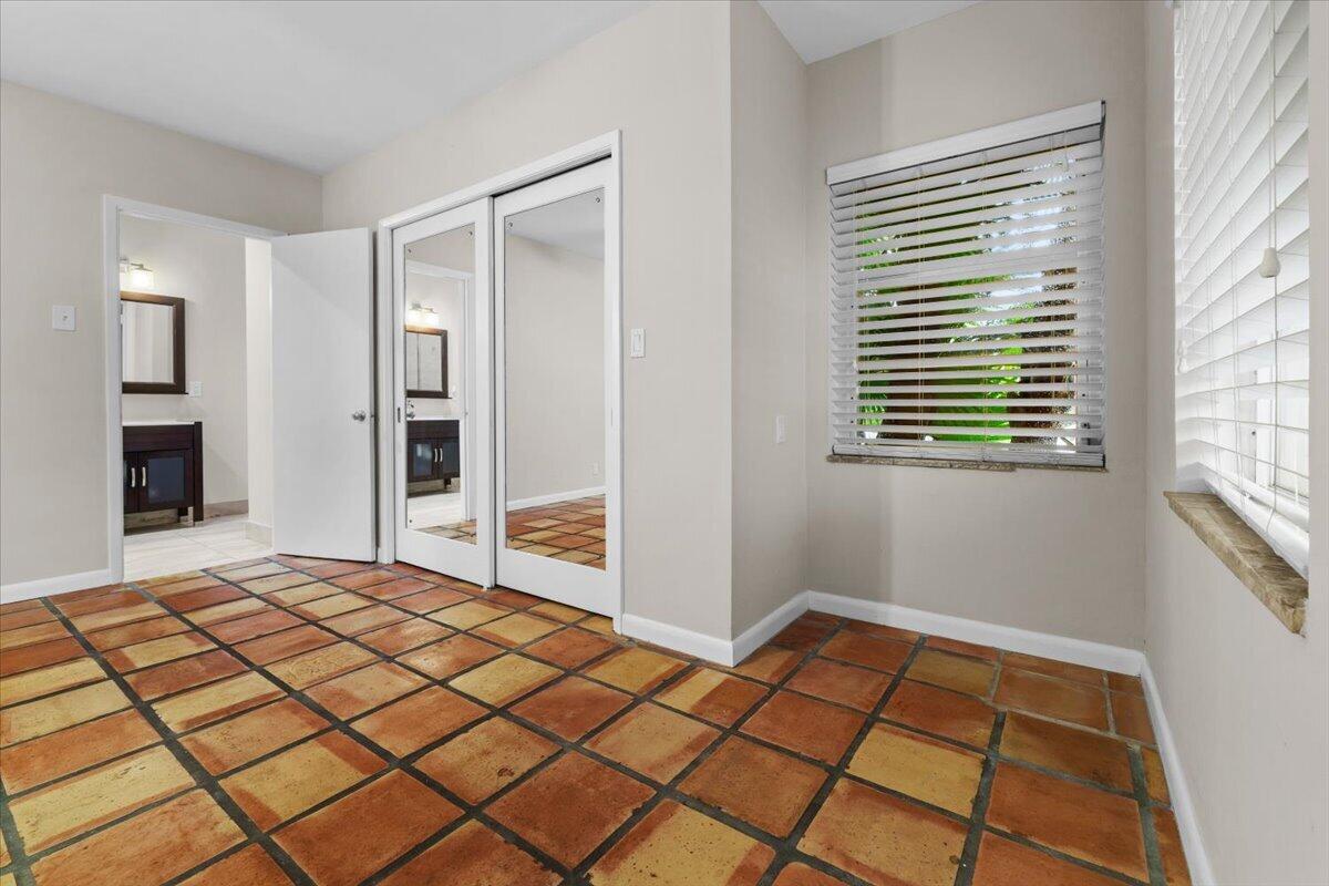 2337 Sw 27th Avenue Property Photo 24