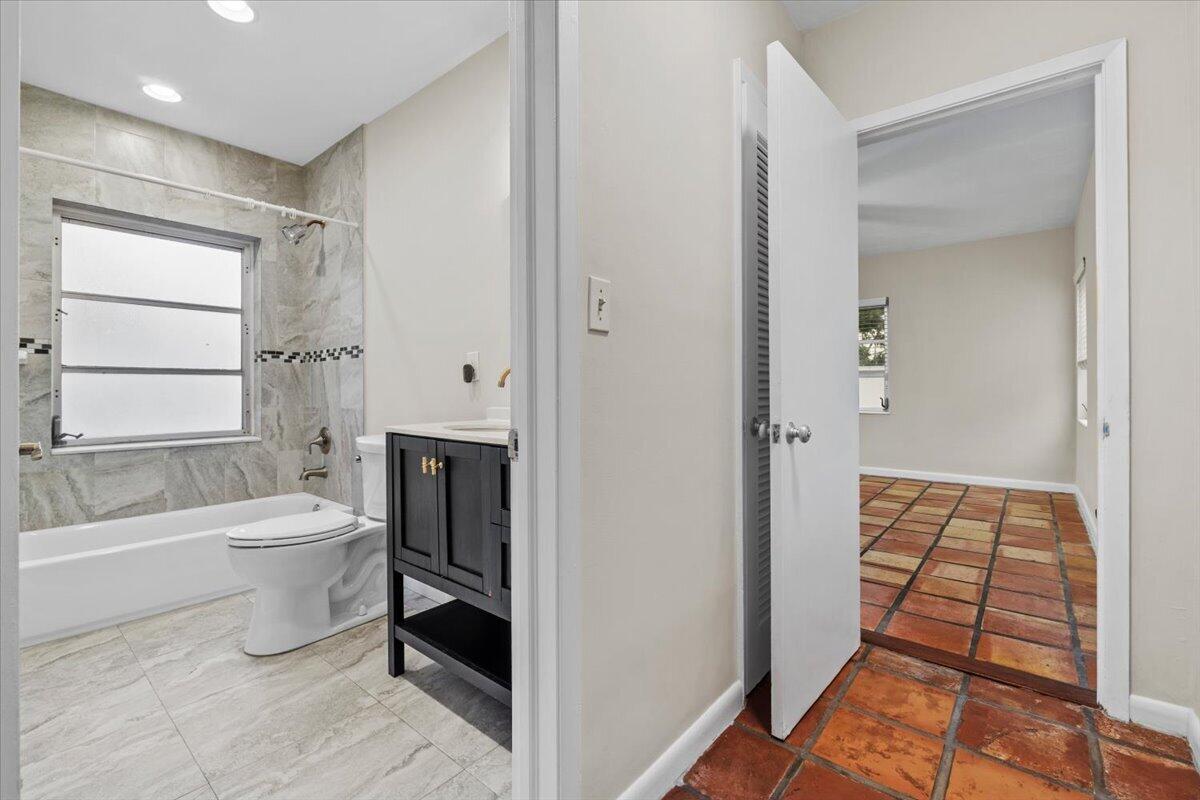 2337 Sw 27th Avenue Property Photo 26