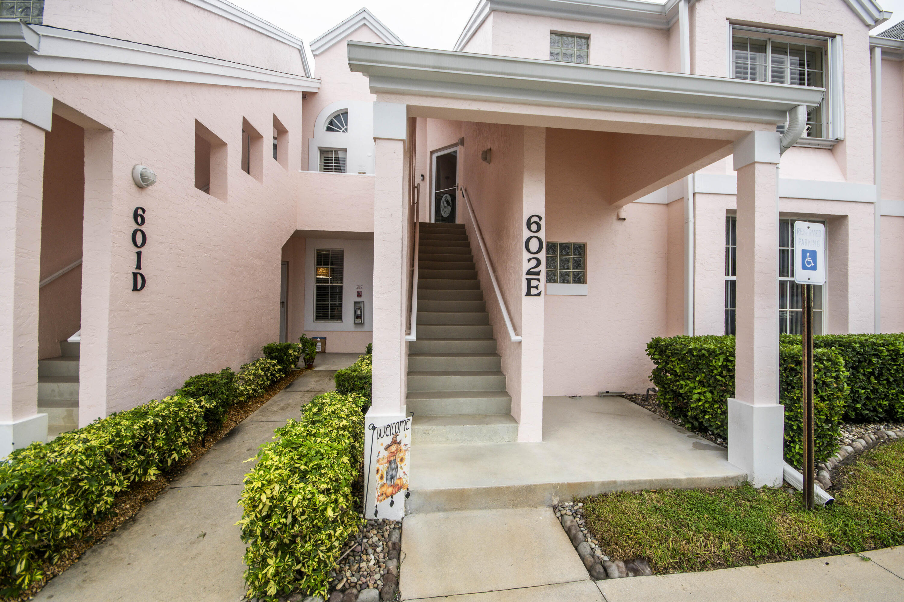 602 Muirfield Court 602e Property Photo 1