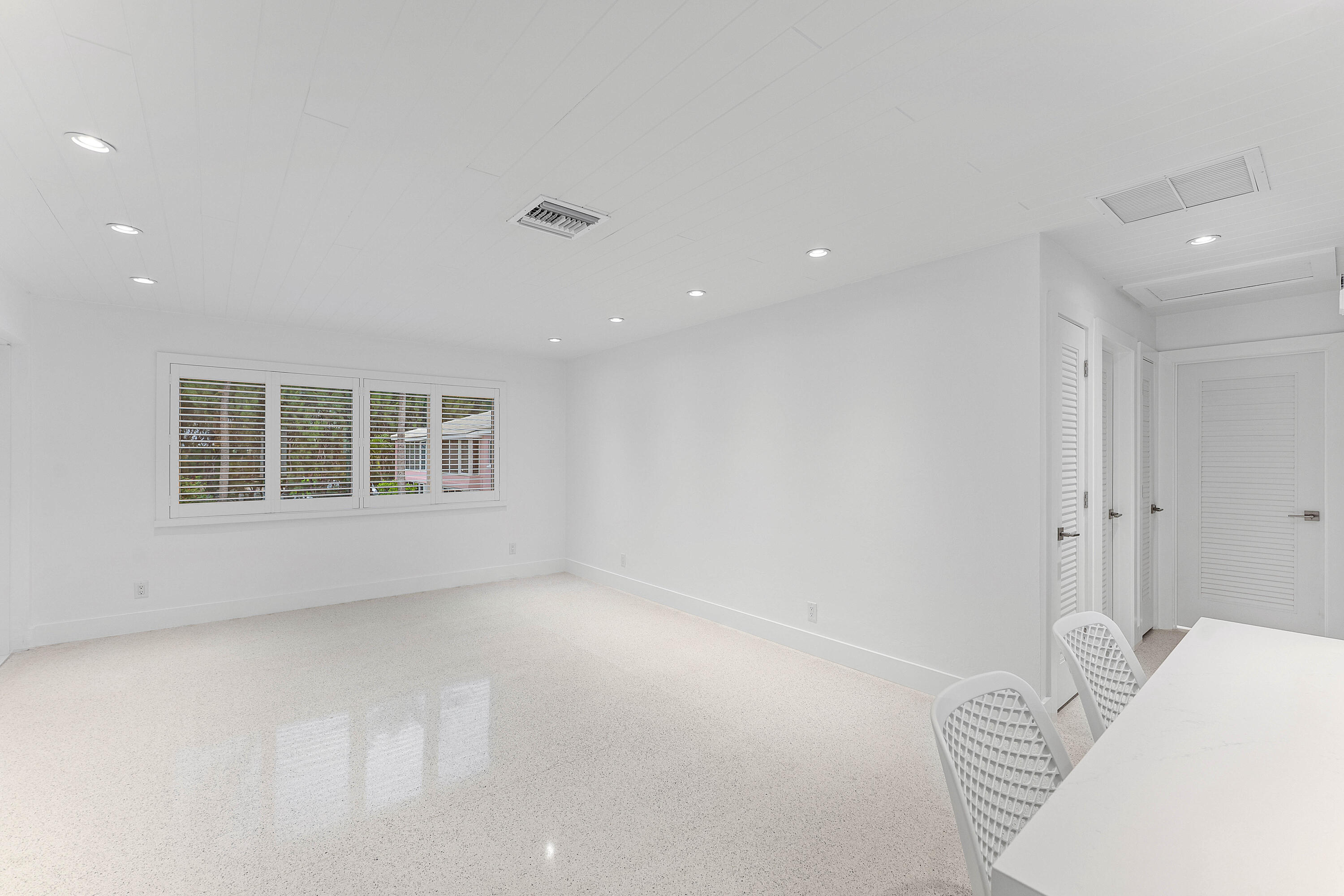 1877 S Ocean Boulevard 10 Property Photo 8