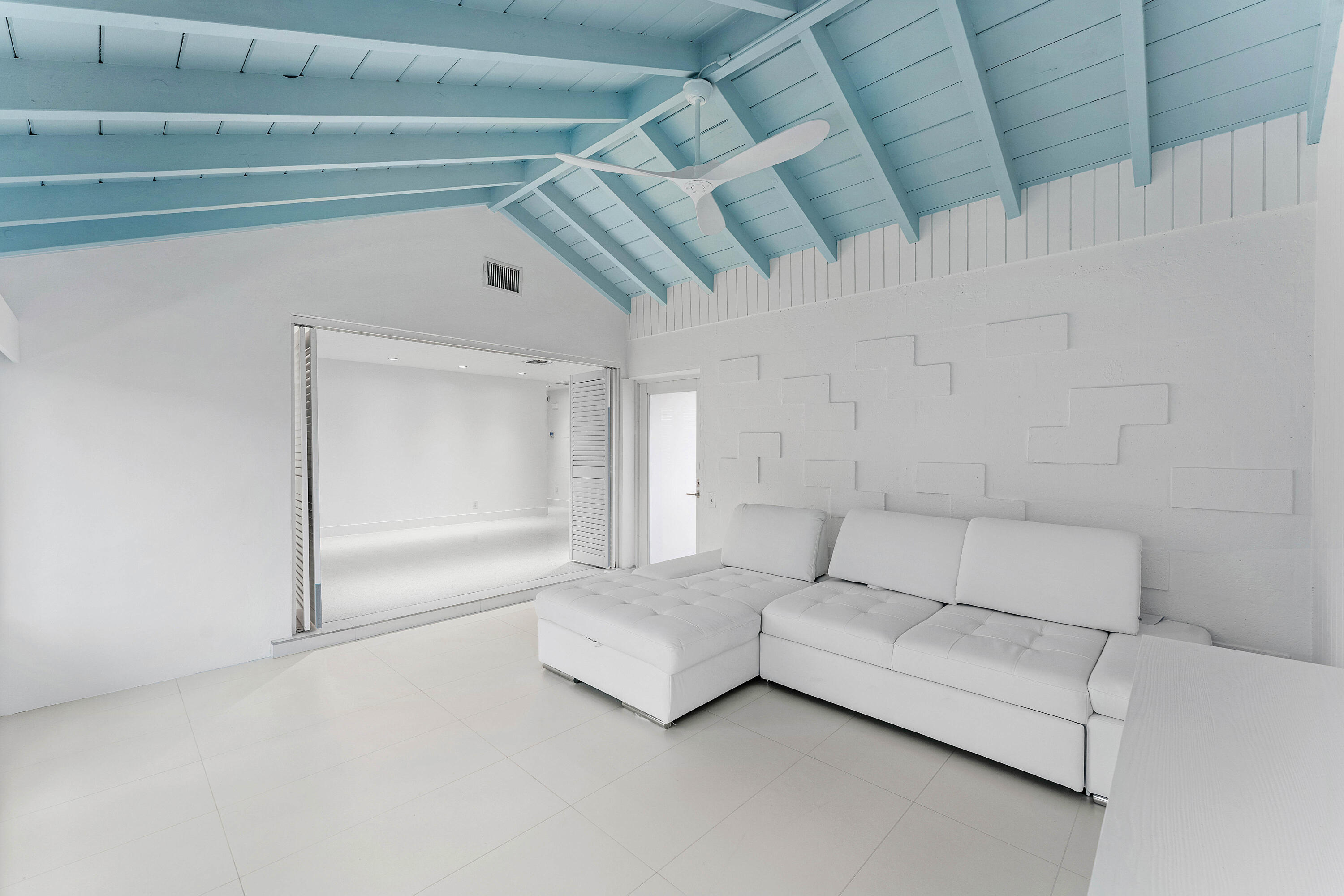 1877 S Ocean Boulevard 10 Property Photo 18