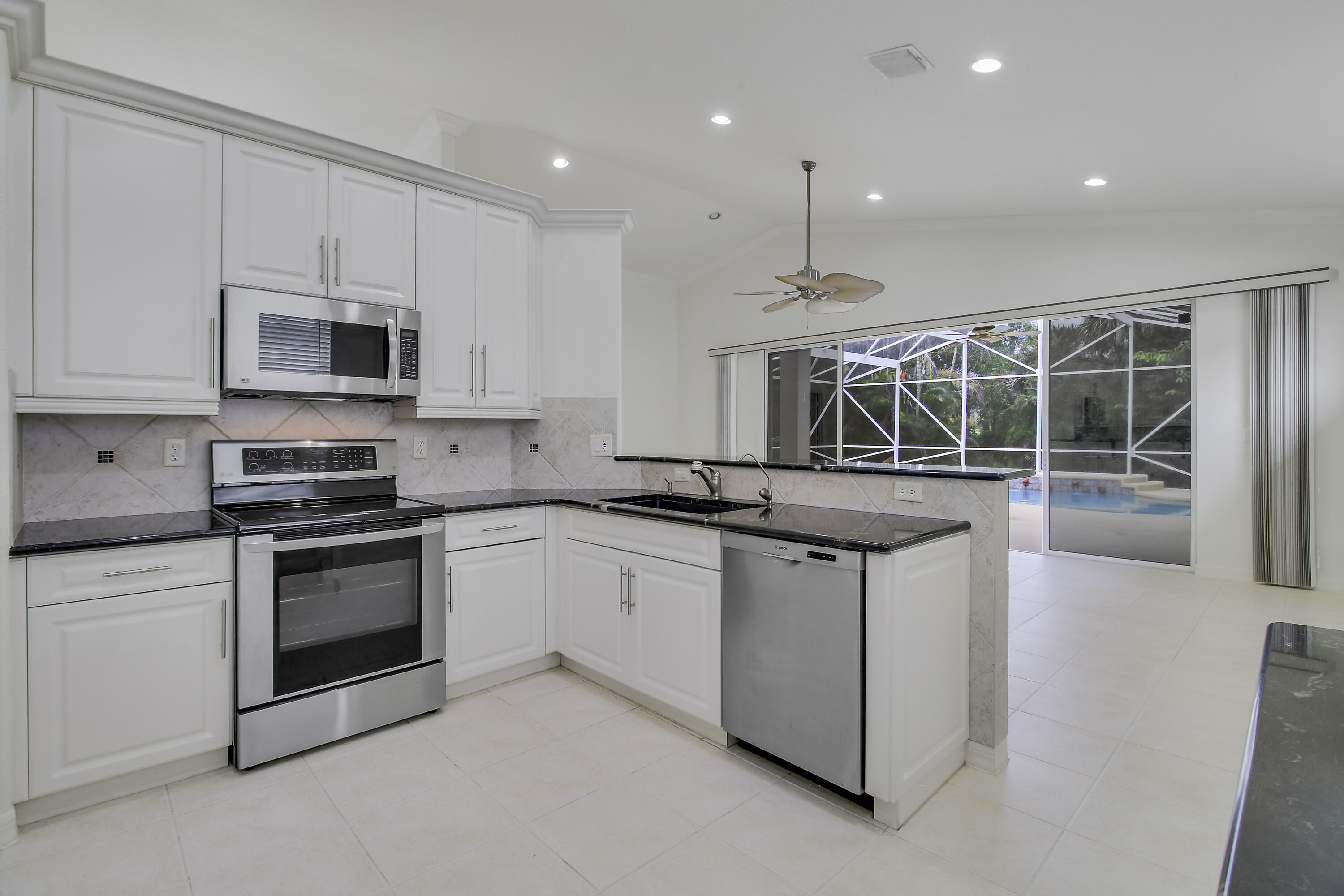 6815 Se Twin Oaks Circle Property Photo 15