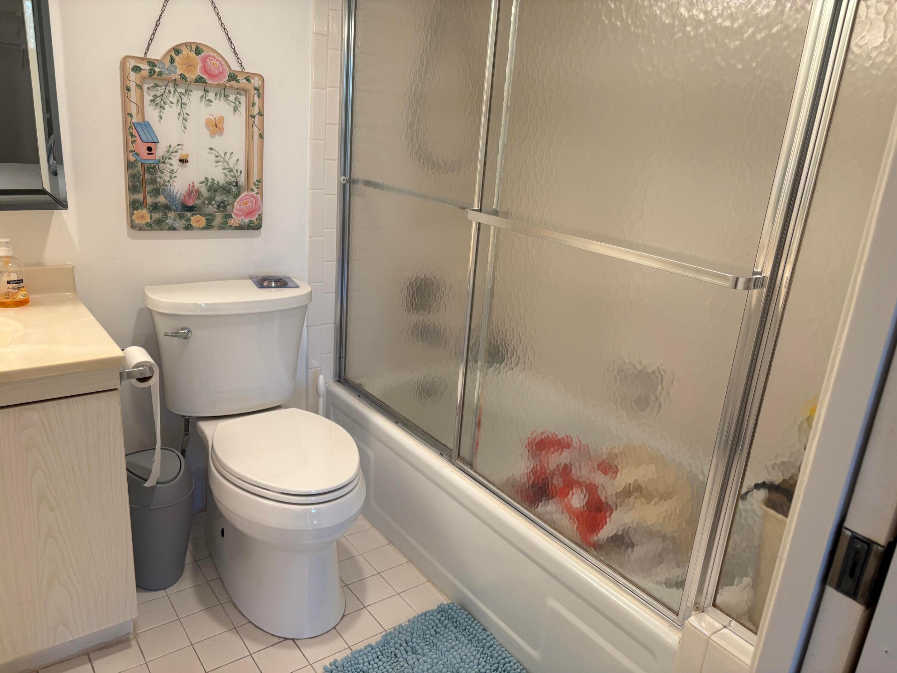 2003 Granada Drive B4 Property Photo 15