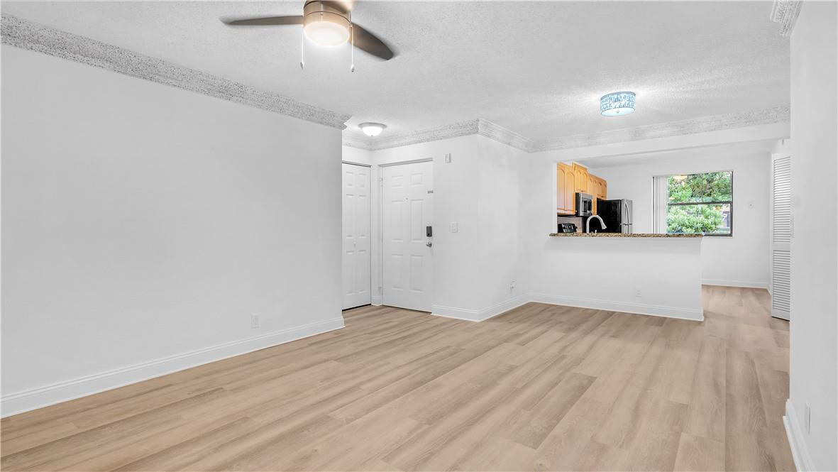 5681 Riverside Drive 101a6 Property Photo 7