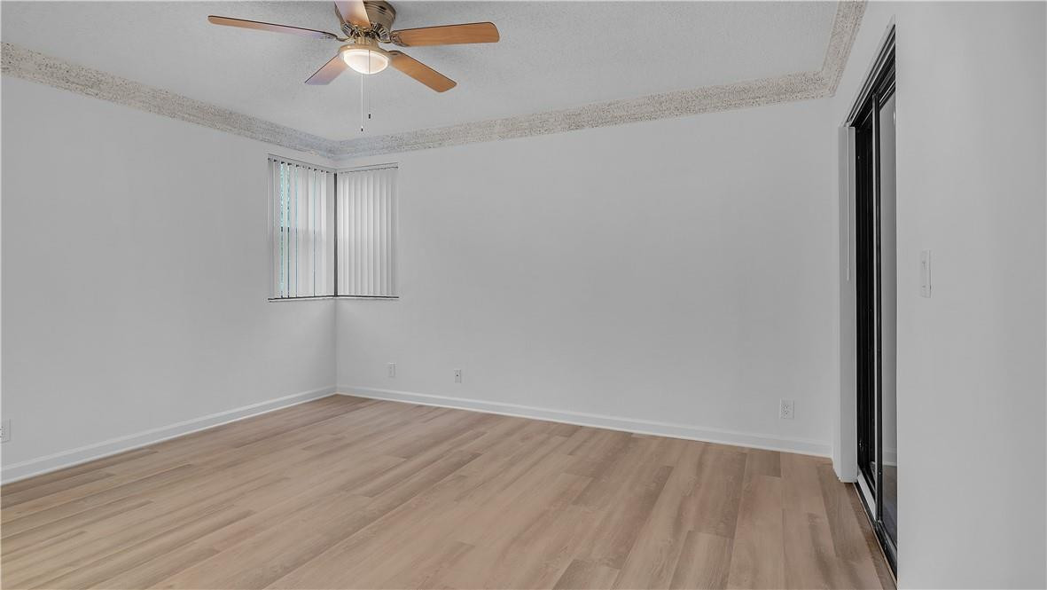 5681 Riverside Drive 101a6 Property Photo 12