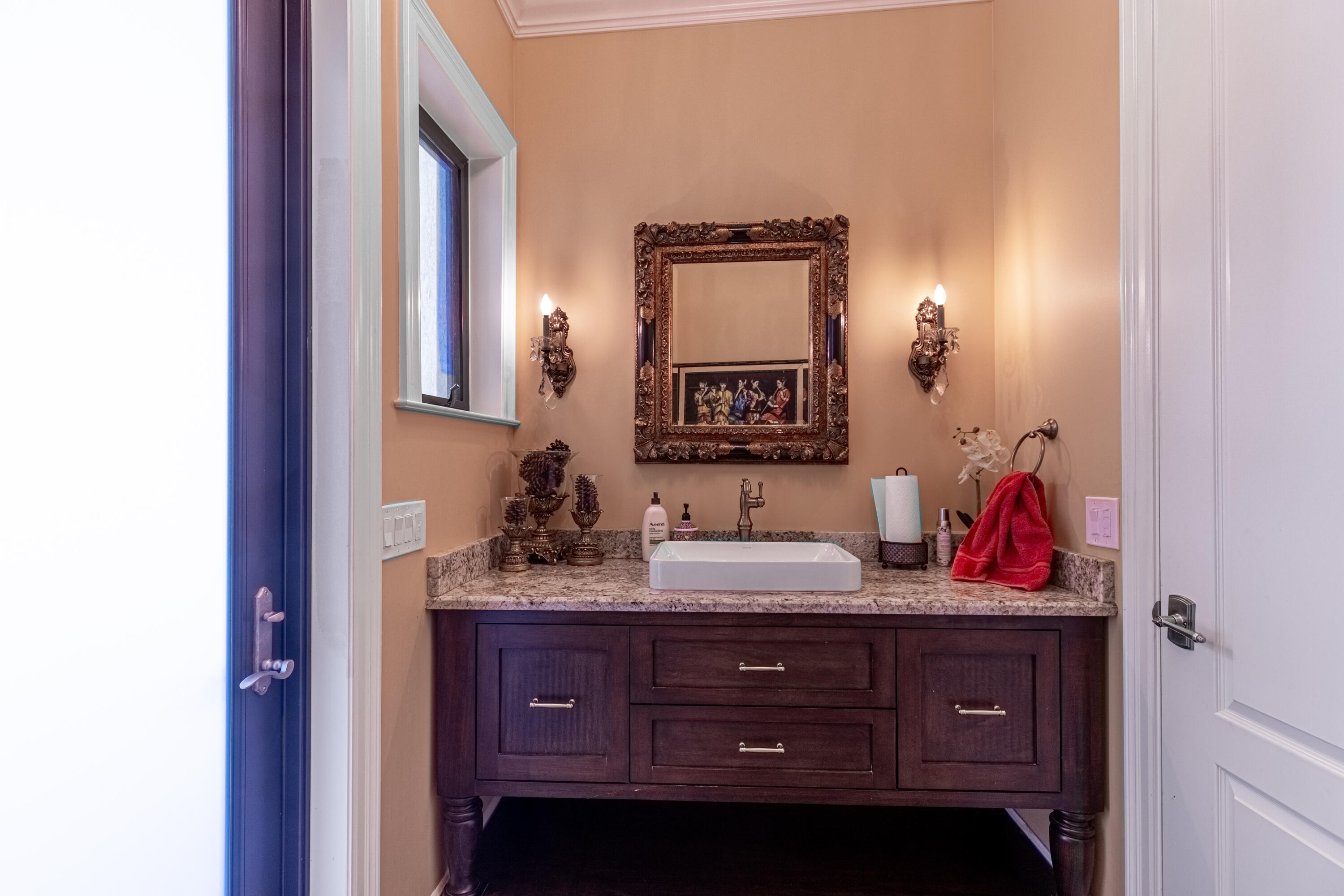 2943 B Road Property Photo 10