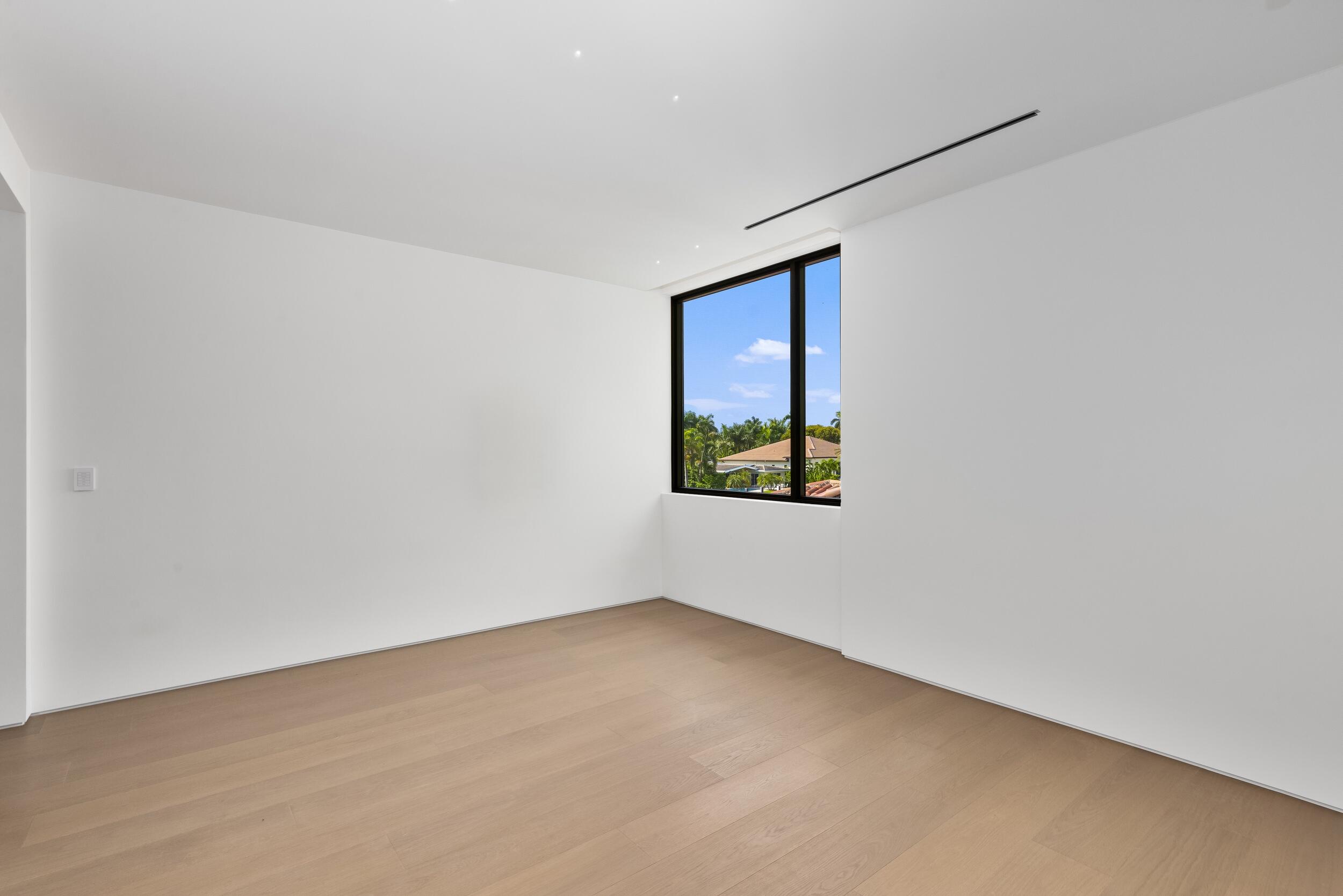 97 Nurmi Drive Property Photo 18