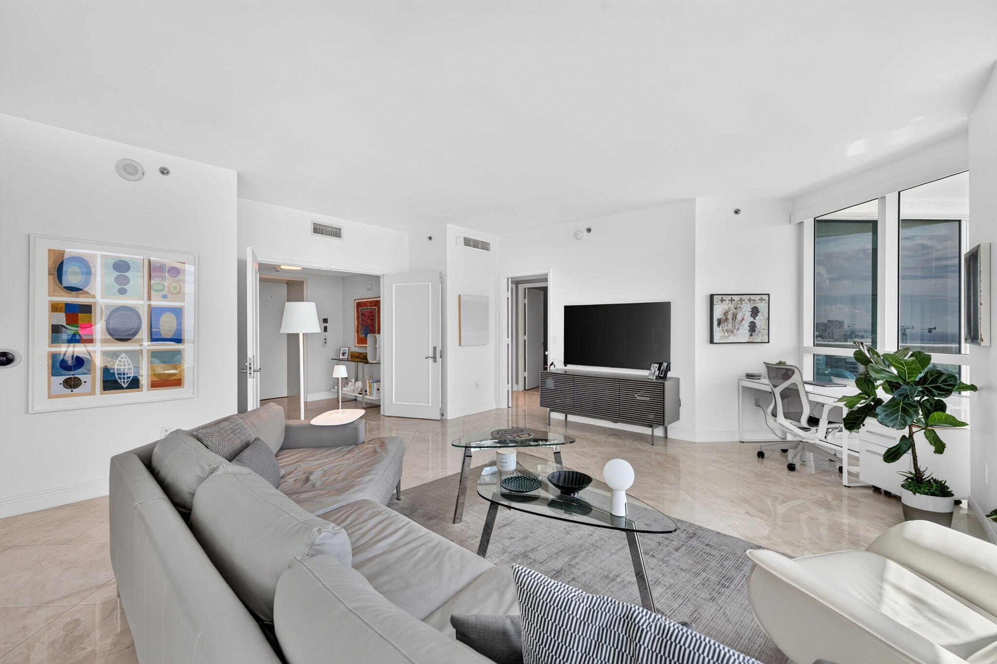 101 S Fort Lauderdale Beach Boulevard 2407 Property Photo 11