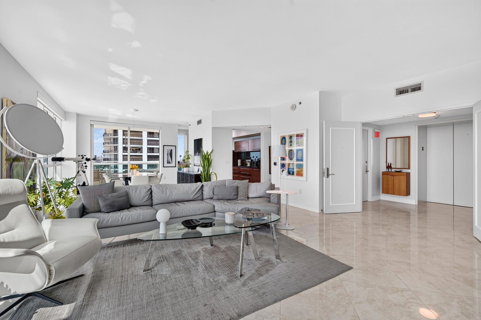 101 S Fort Lauderdale Beach Boulevard 2407 Property Photo 13