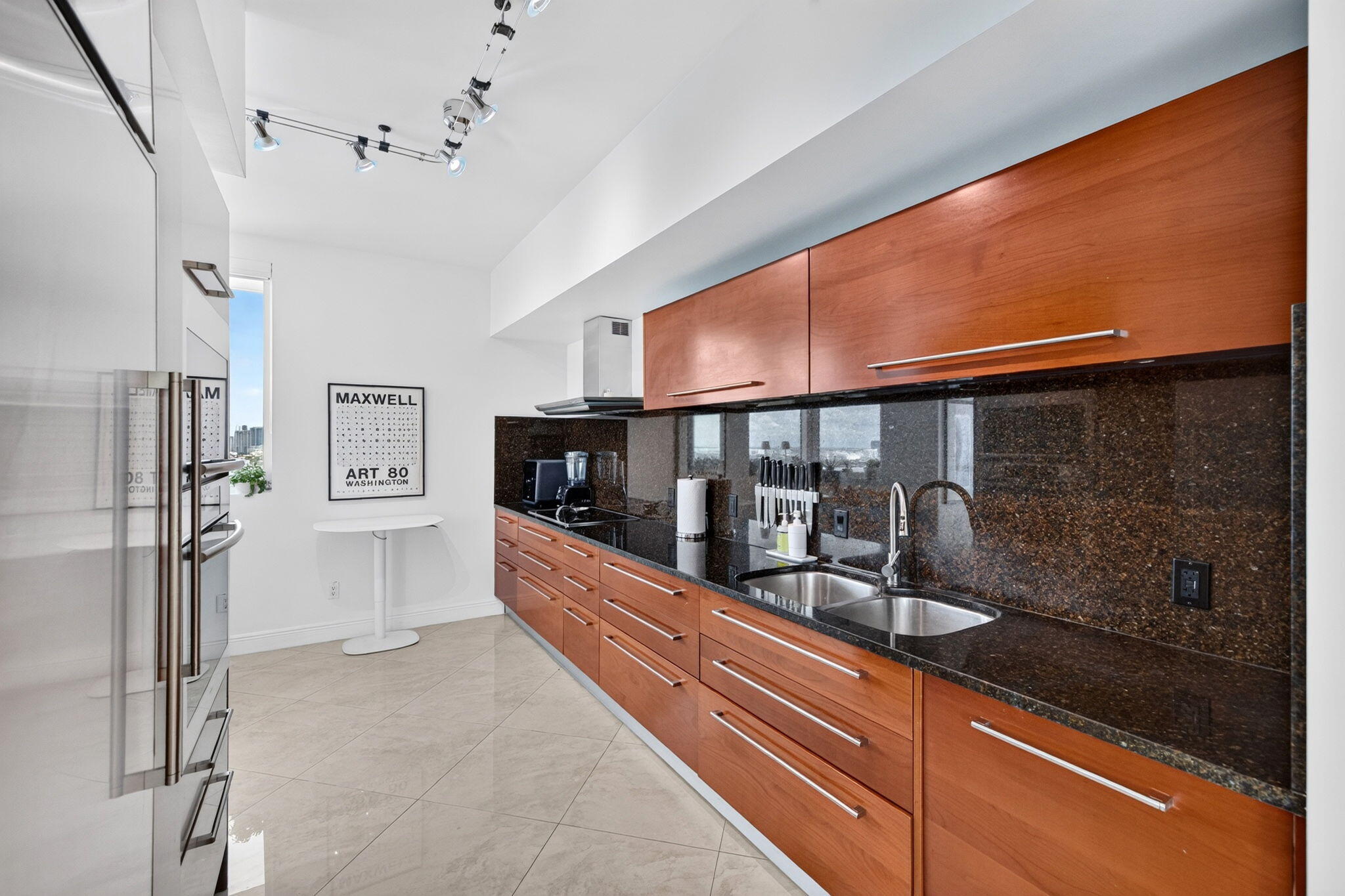 101 S Fort Lauderdale Beach Boulevard 2407 Property Photo 33