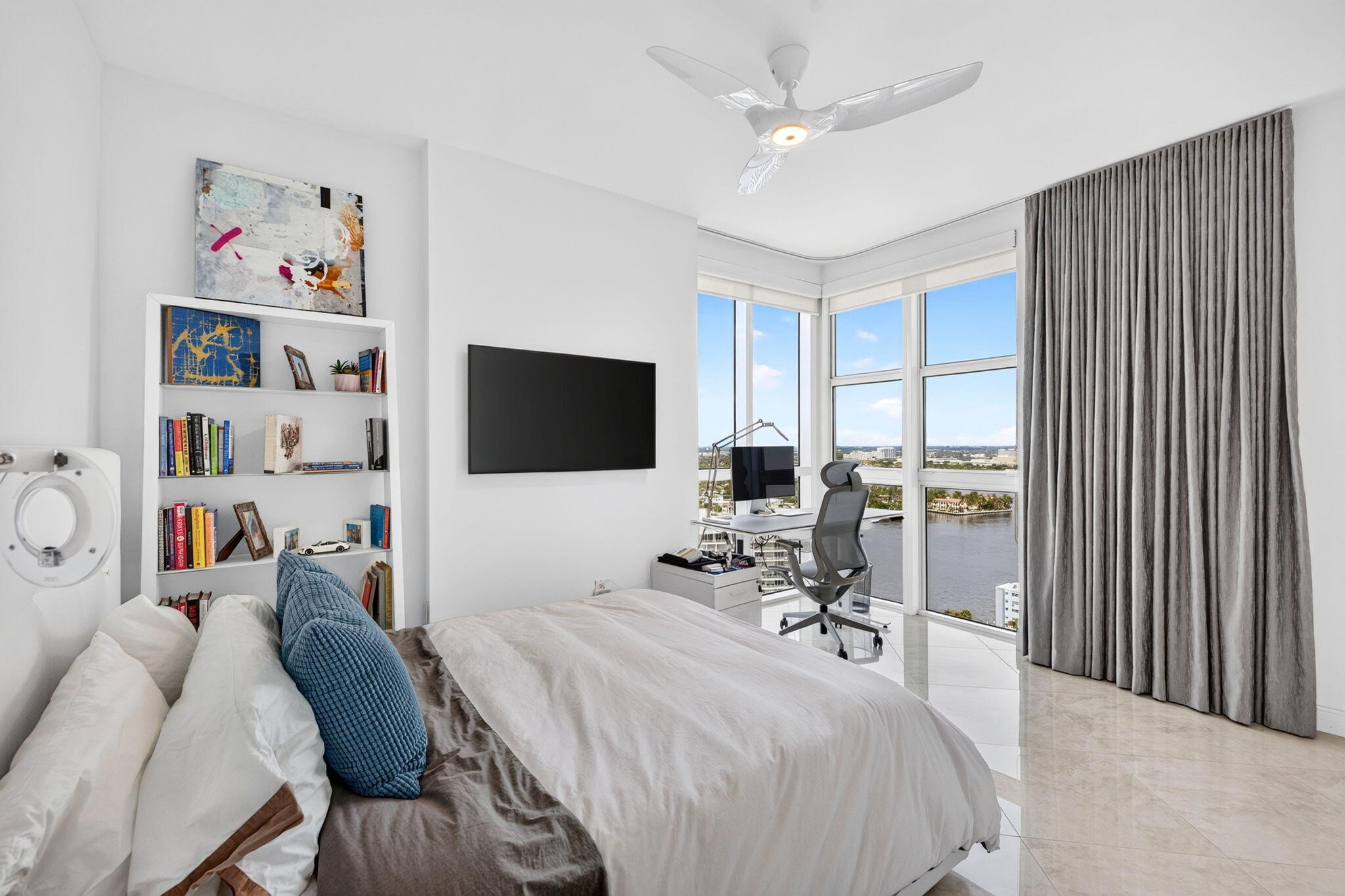101 S Fort Lauderdale Beach Boulevard 2407 Property Photo 54