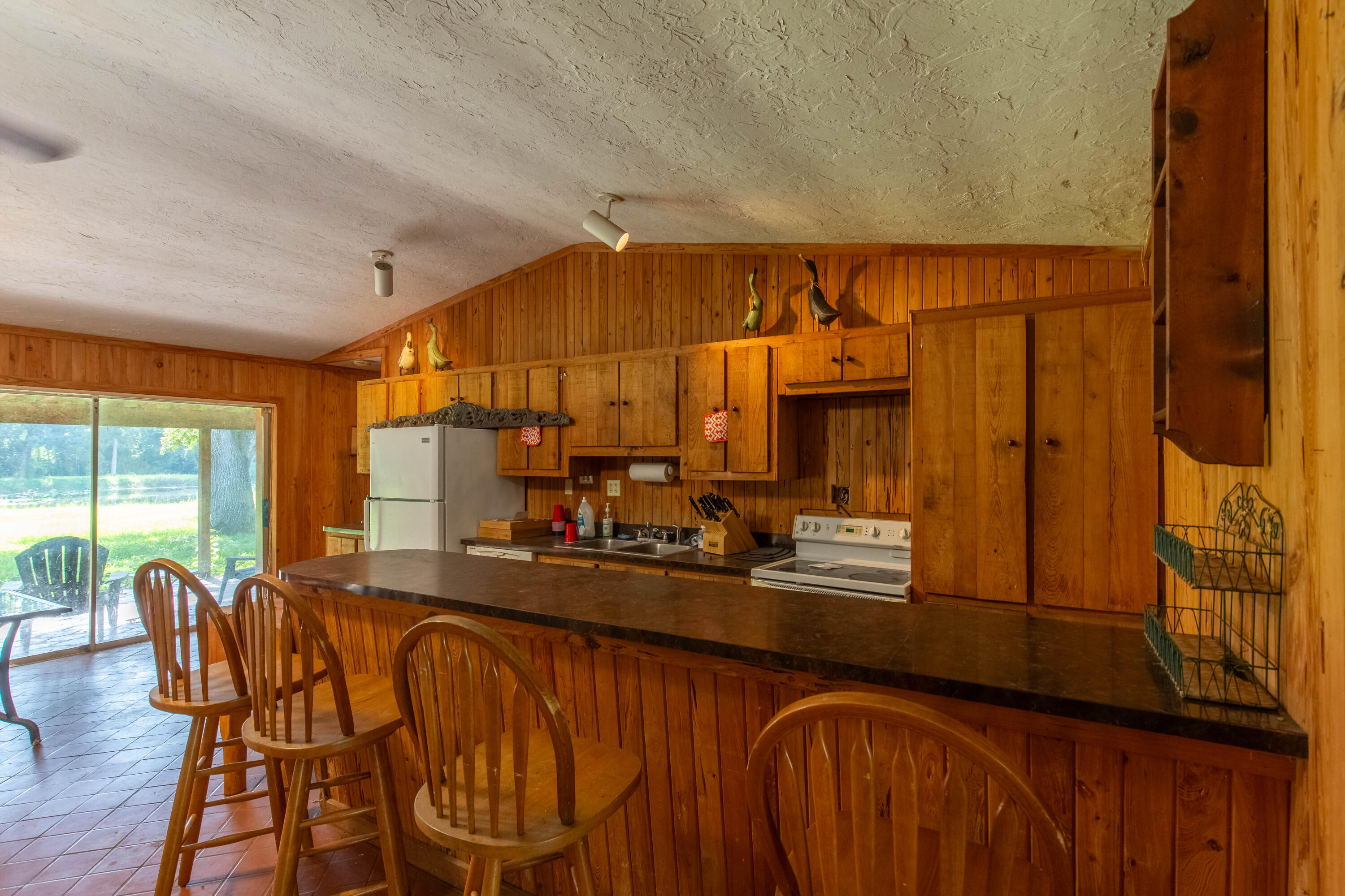 2833 F Road Property Photo 4