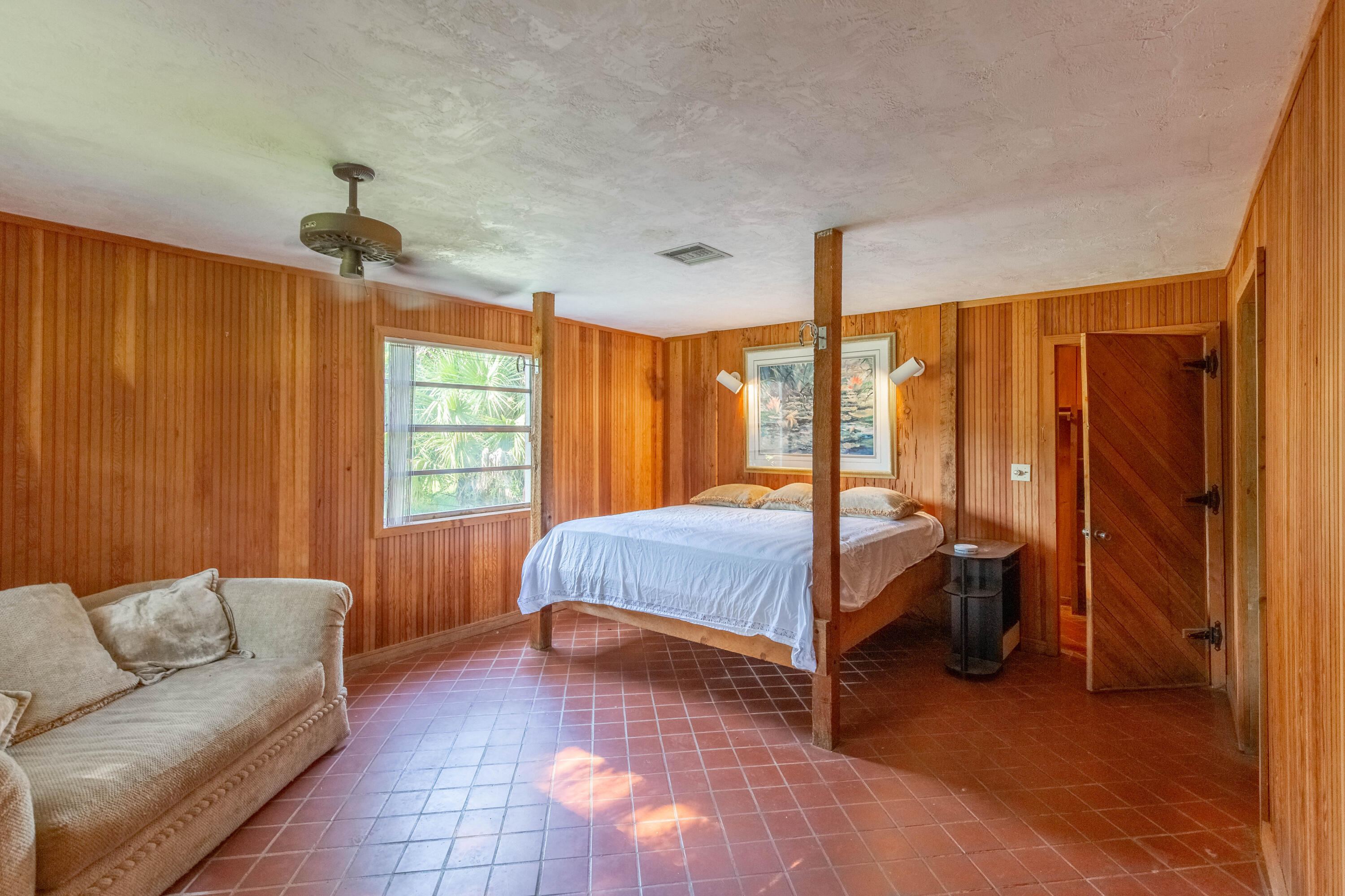 2833 F Road Property Photo 6