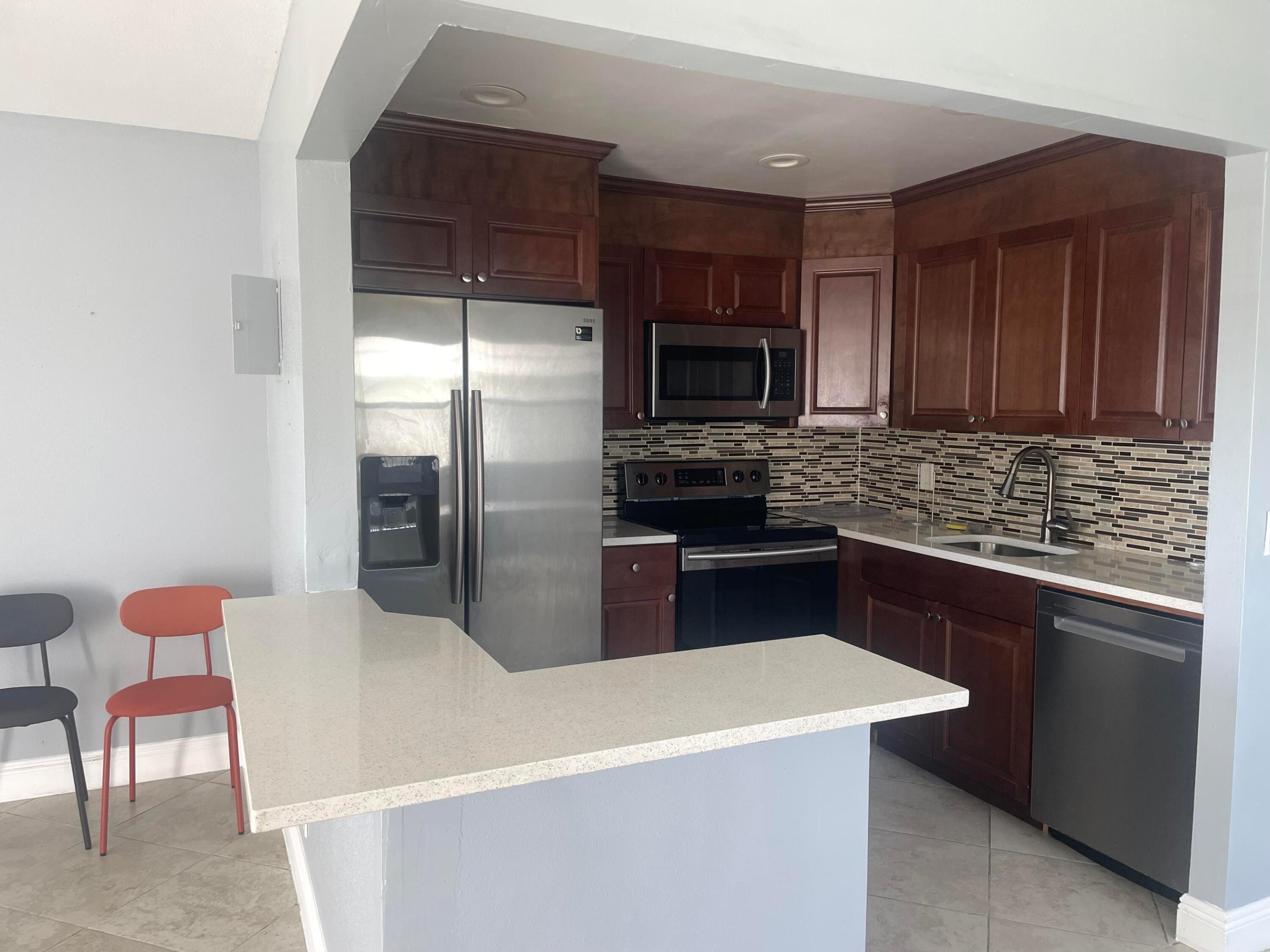 523 Brittany K Property Photo 1