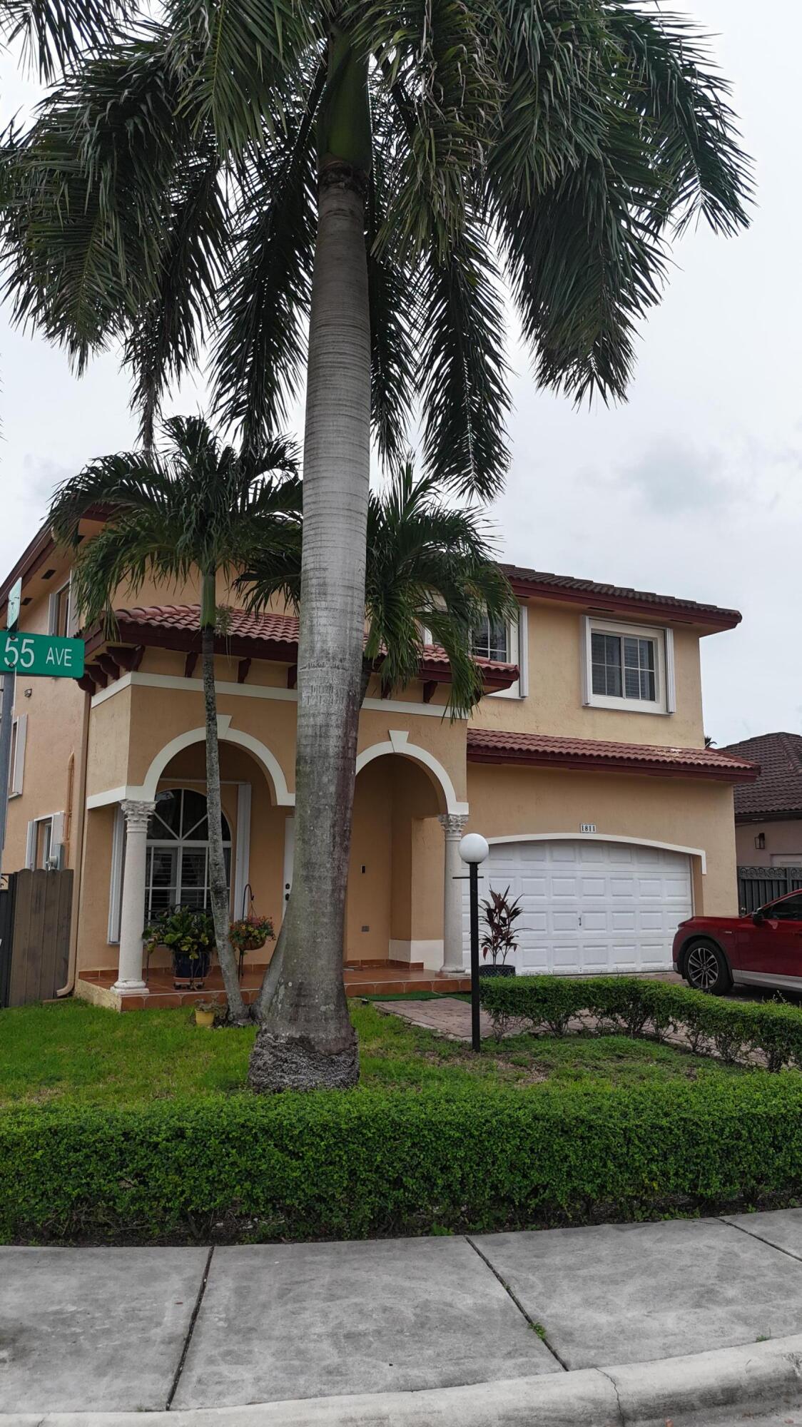 1811 SW 155TH Avenue Property Photo 1