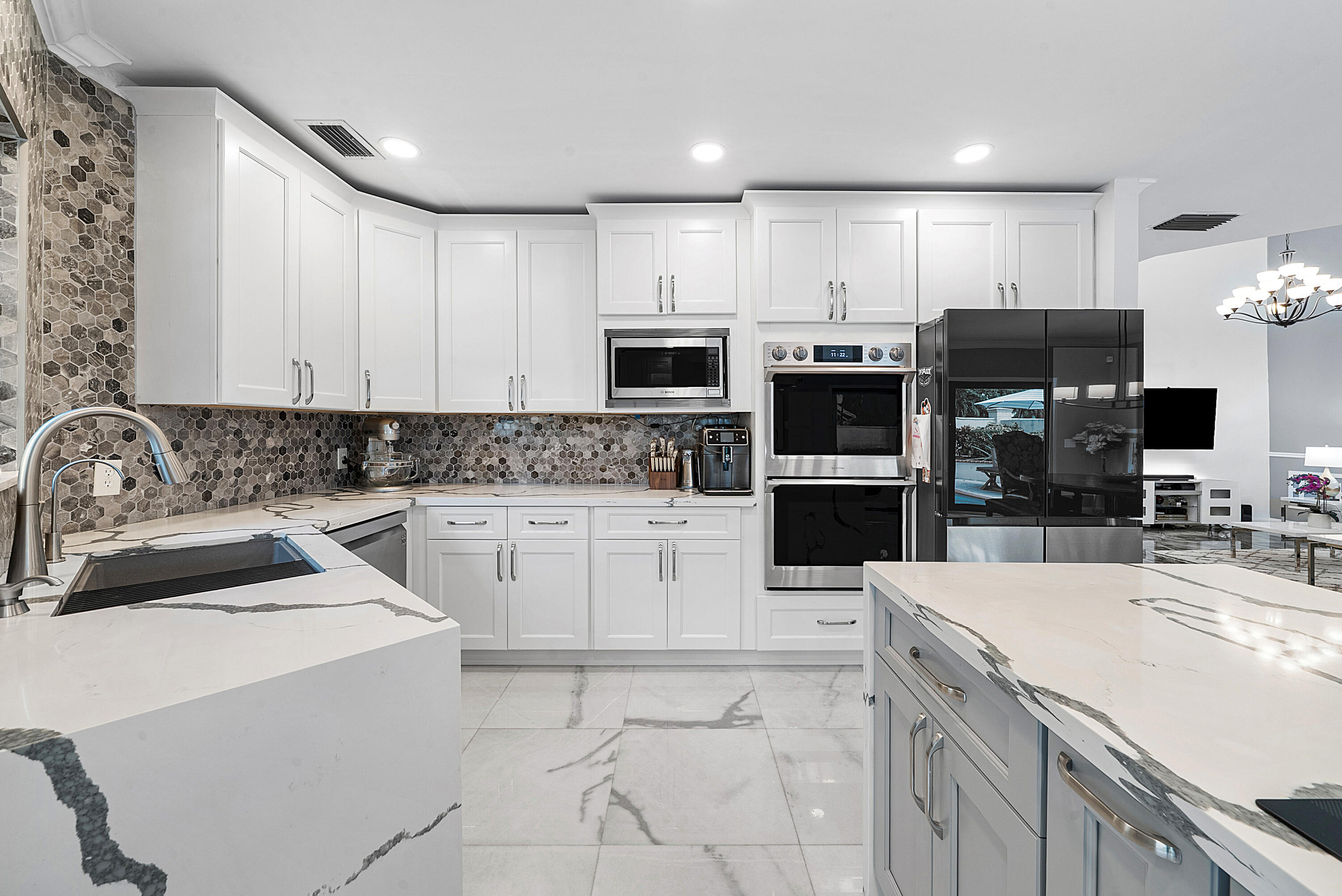 23260 Mirabella Circle N Property Photo 17