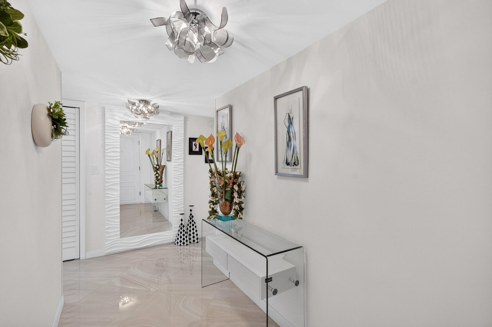 875 E Camino Real 7e Property Photo 6