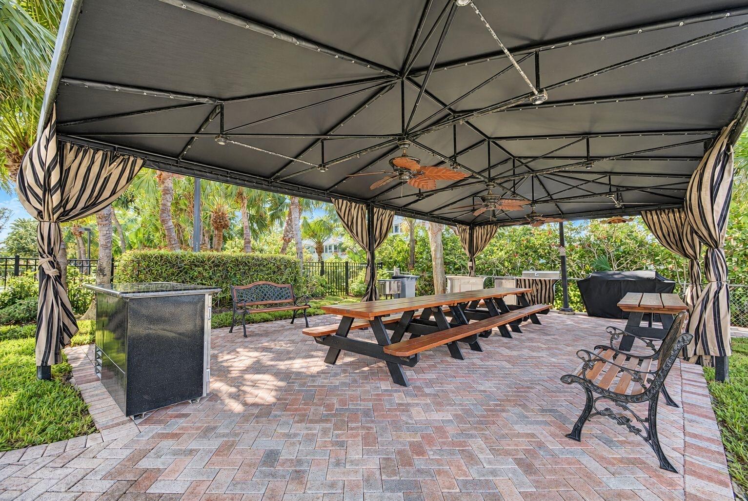 875 E Camino Real 7e Property Photo 41