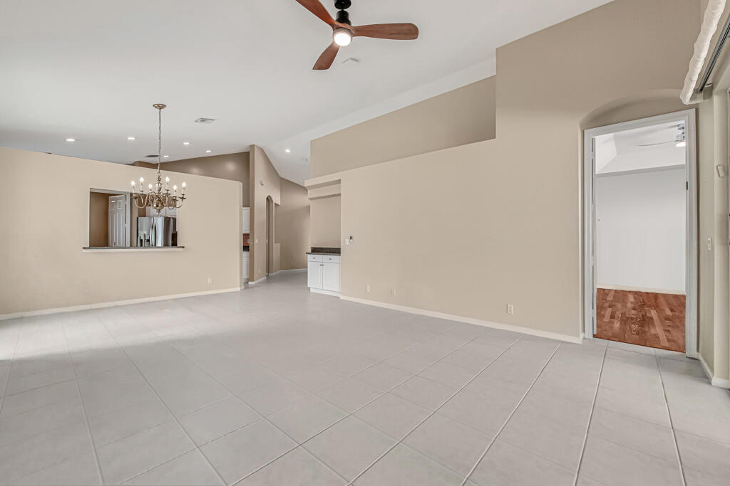 8067 Bellafiore Way Property Photo 2
