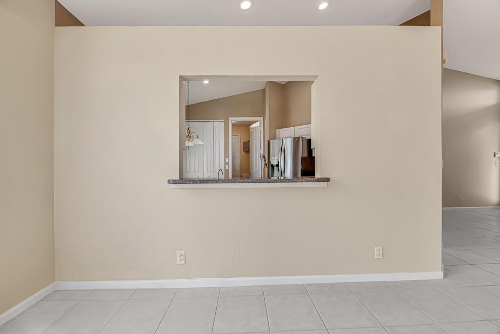 8067 Bellafiore Way Property Photo 11