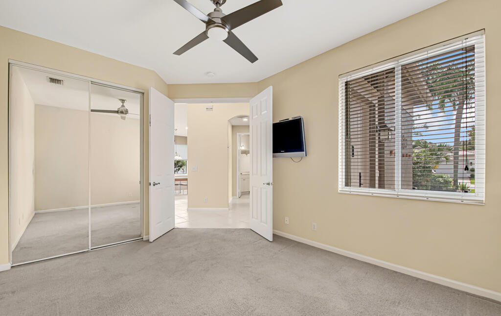 8067 Bellafiore Way Property Photo 30