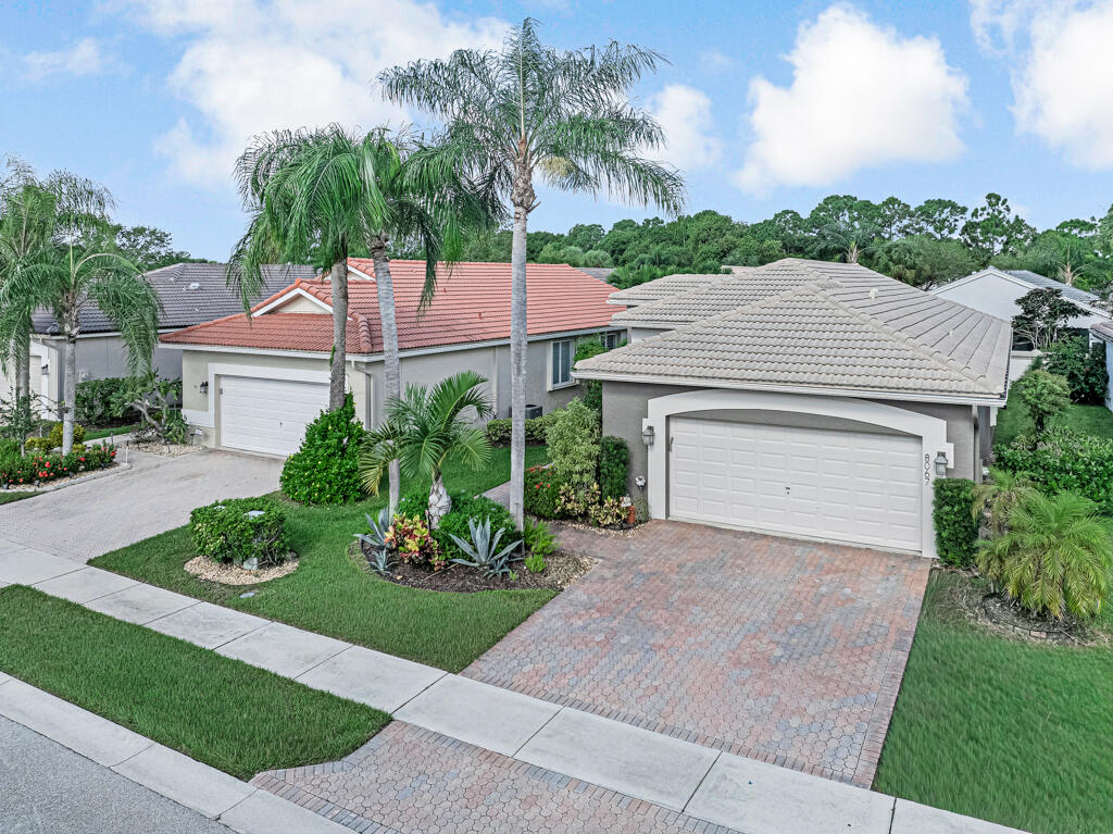 8067 Bellafiore Way Property Photo 43