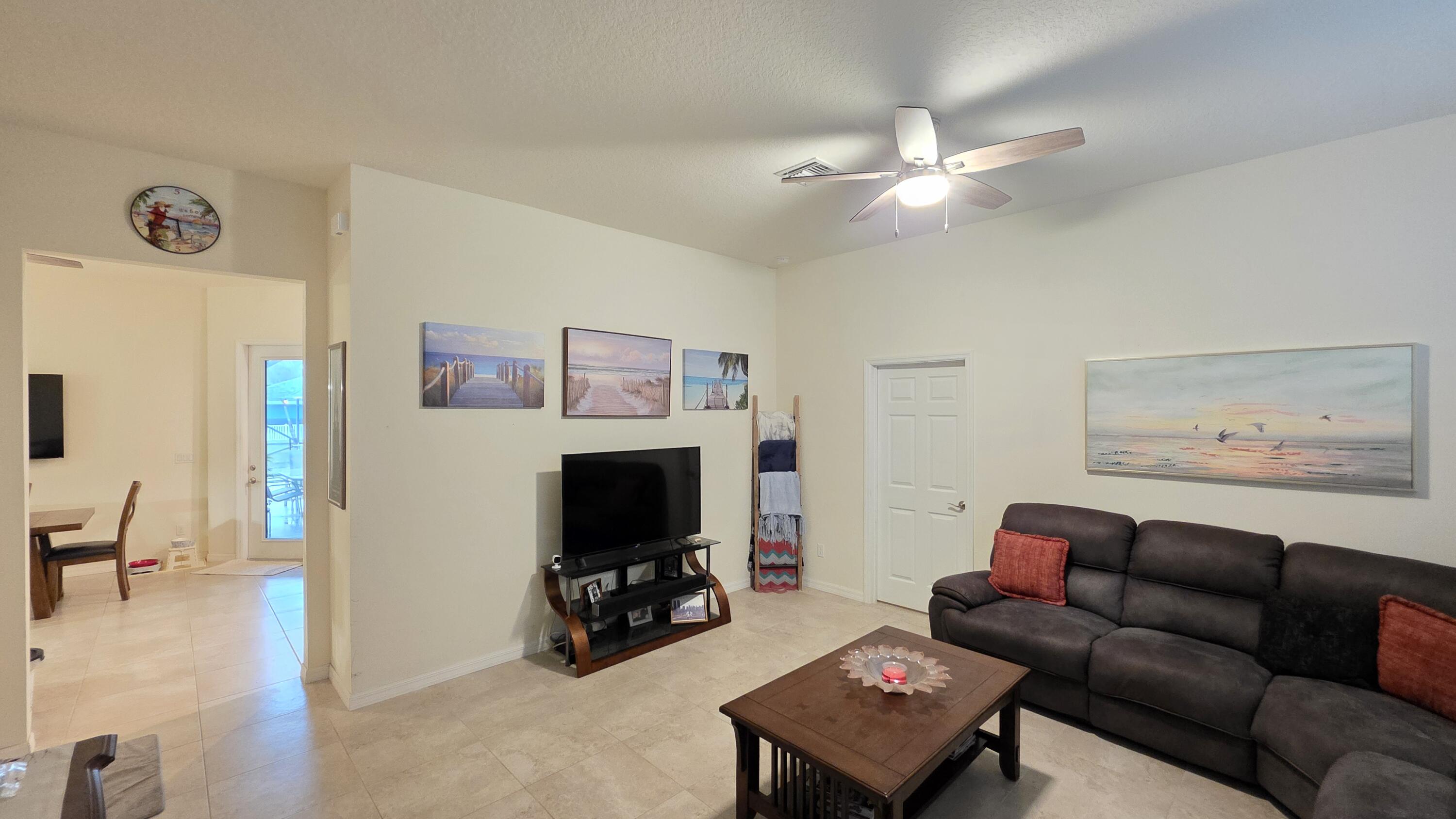 1702 Se North Blackwell Drive Property Photo 10