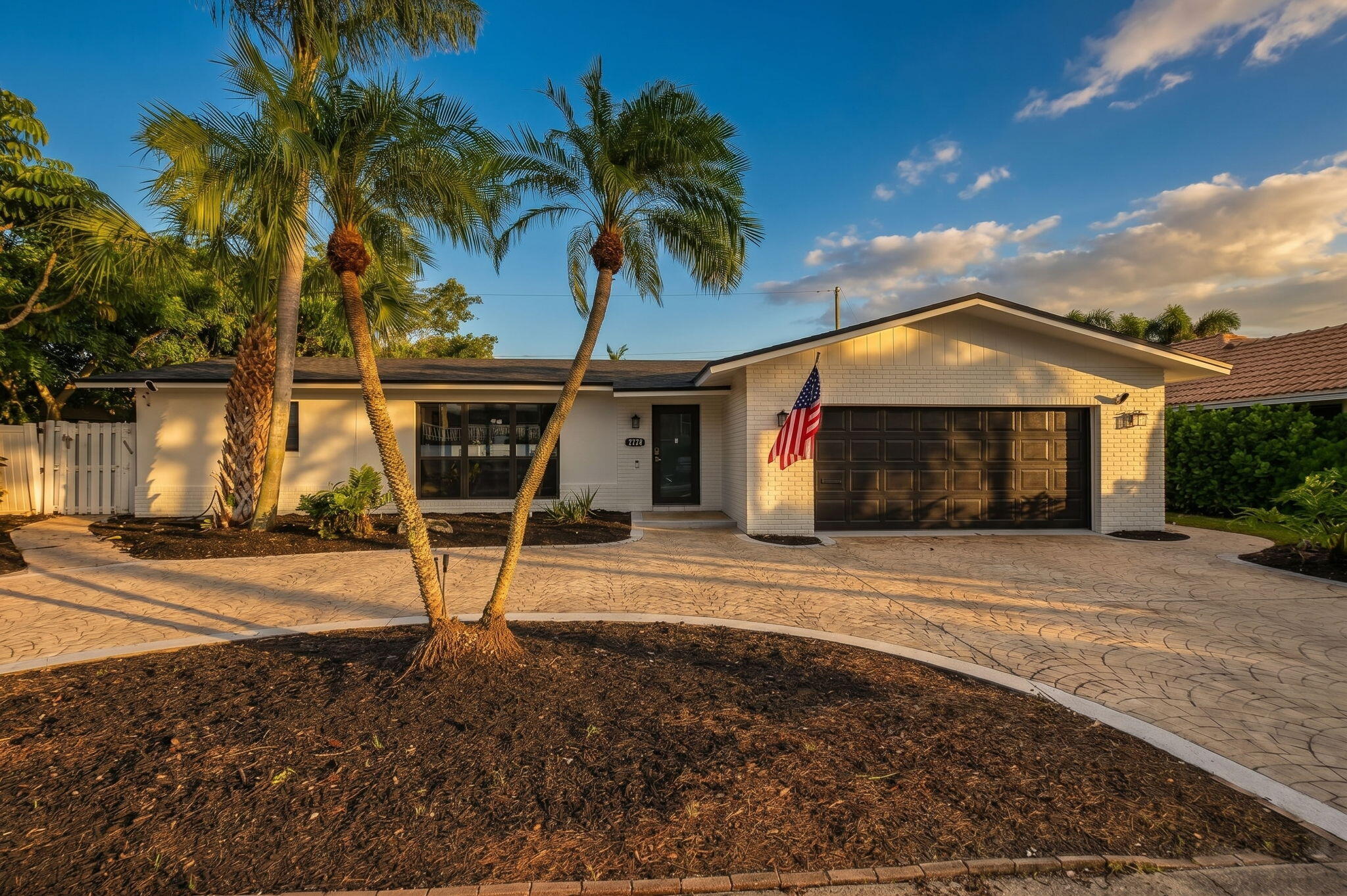 2102 Ne 68th Street Property Photo 1