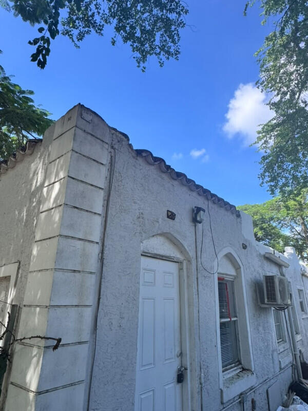 261 NW 81st Street C Property Photo 1