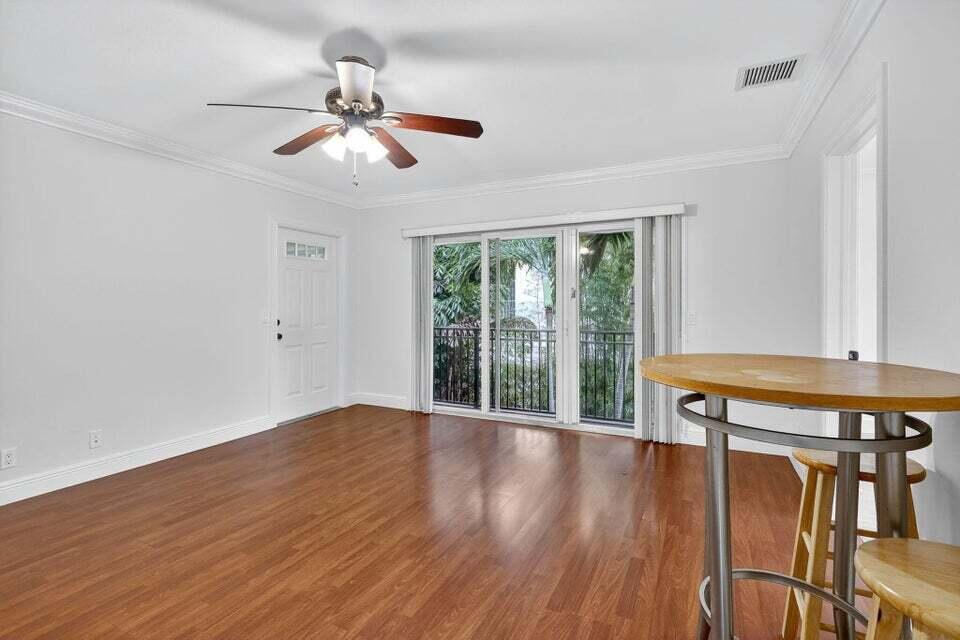 49 Se 7th Avenue Property Photo 31